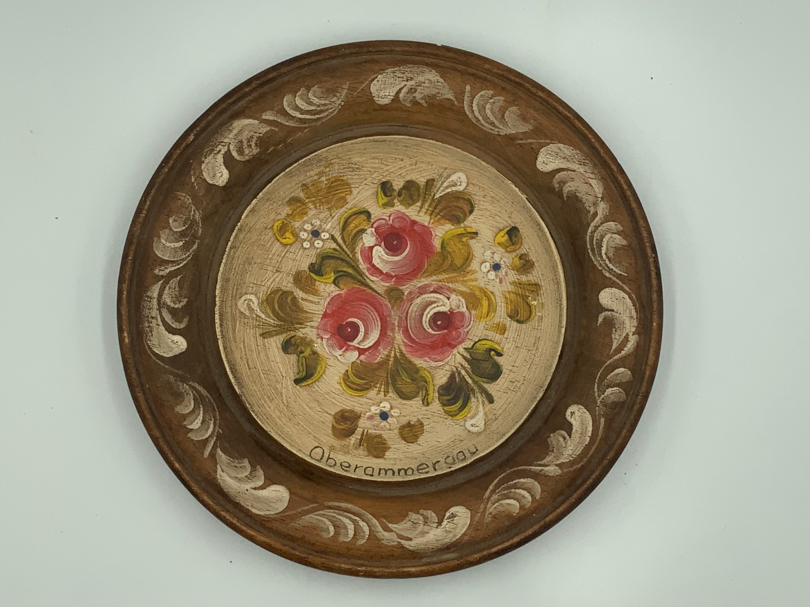 Vintage OBERAMMERGAU Hand Painted Wooden German Plate 1950’s 8.75” diameter Vintage OBERAMMERGAU Hand Painted Wooden German Plate 1950’s 8.75” diameter
