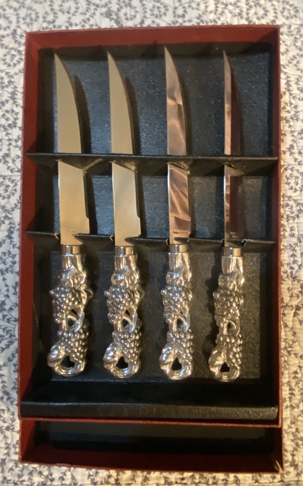 Vintage Arthur Court Grape Pattern Steak Knives - Boxed Set of 4