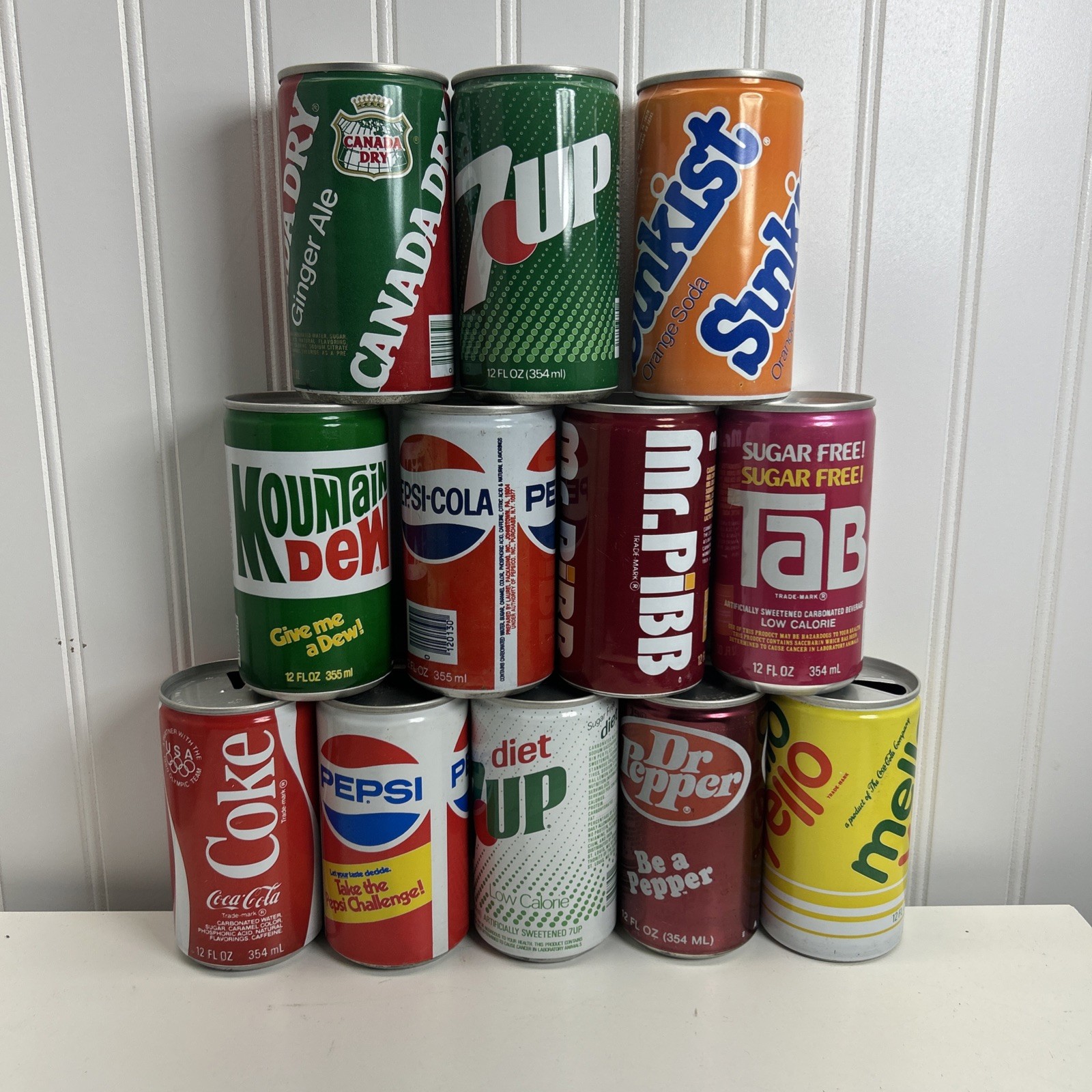 12 Vintage Soda Cans mixed brands 12 Vintage Soda Cans mixed brands