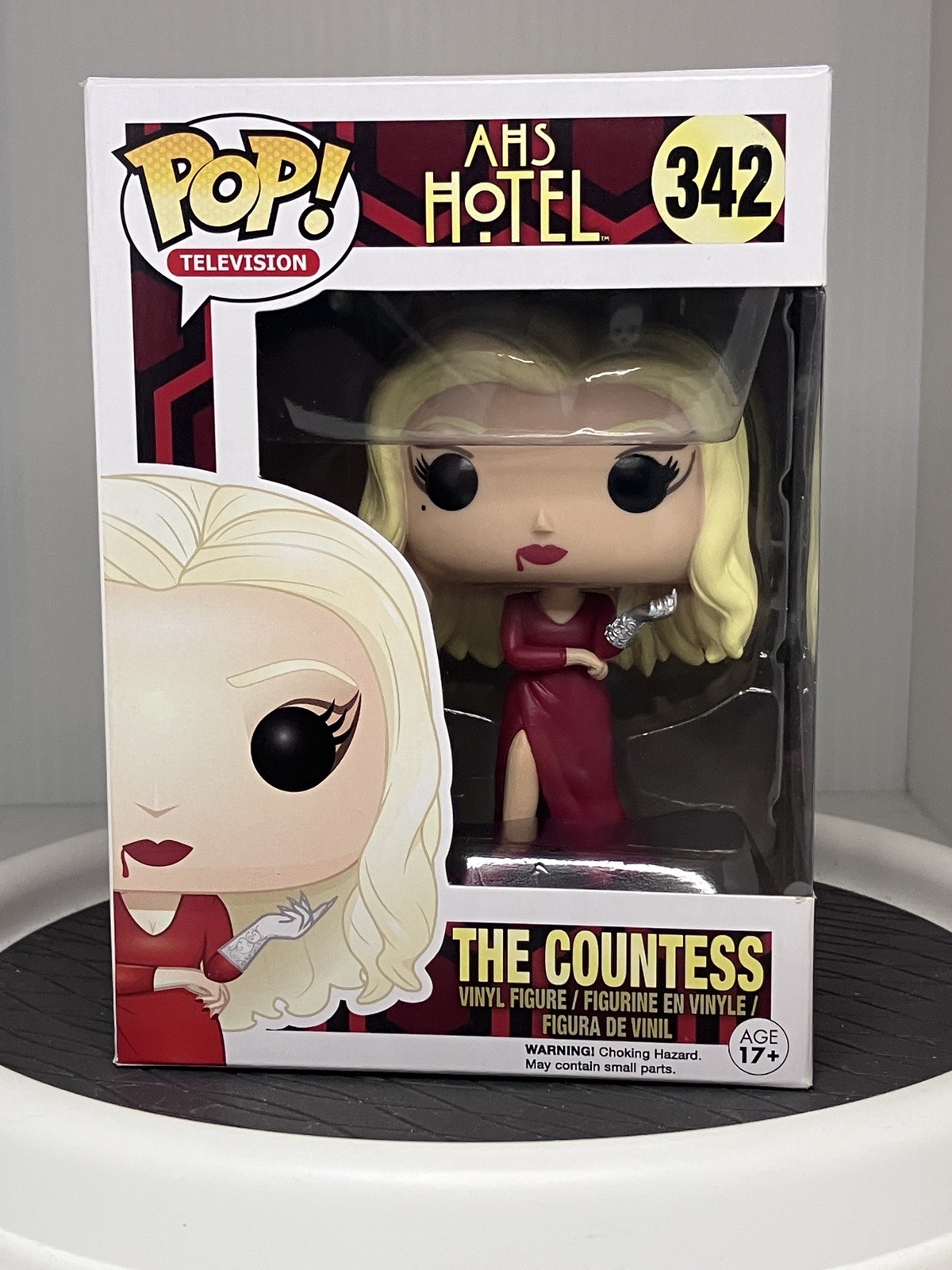 VAULTED NIB Funko POP TV-American Horror Story AHS-The Countess #342 w/Protector