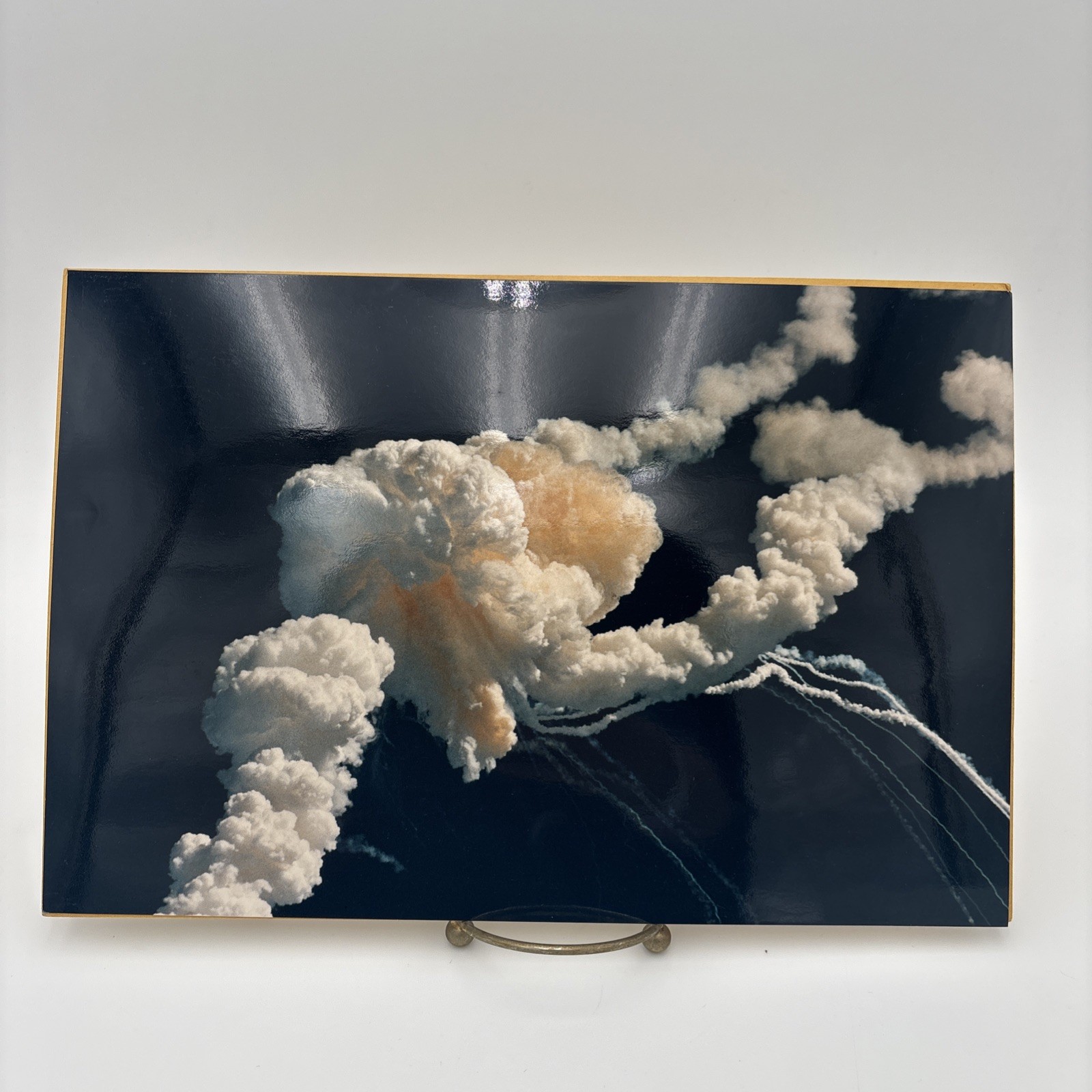 PHOTO AFTERMATH OF SPACE SHUTTLE CHALLENGER EXPLOSION 1986 8X12 Dick Gabrish PHOTO AFTERMATH OF SPACE SHUTTLE CHALLENGER EXPLOSION 1986 8X12 Dick Gabrish