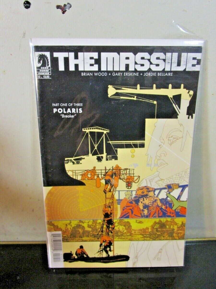 The Massive #10  Brian Wood DARK HORSE 