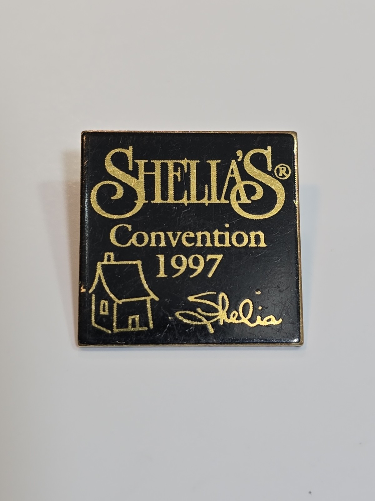 Shelia's Collectibles 1997 Convention Lapel Pin Black & Gold Colors