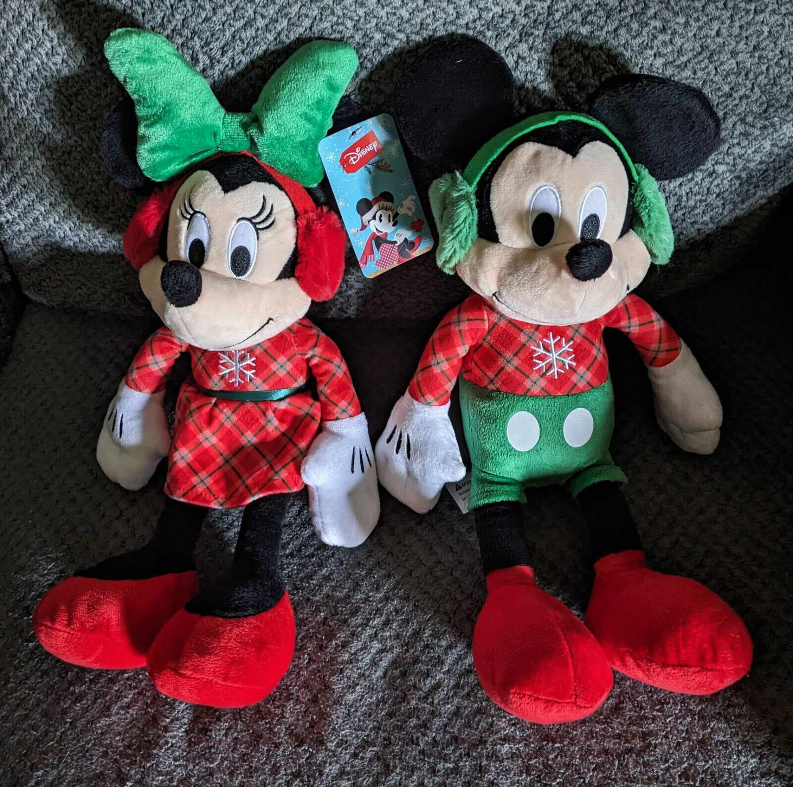 Christmas 2022 Macy\'s Mickey & Minnie Mouse Large Plush Red Green Earmuffs NEW