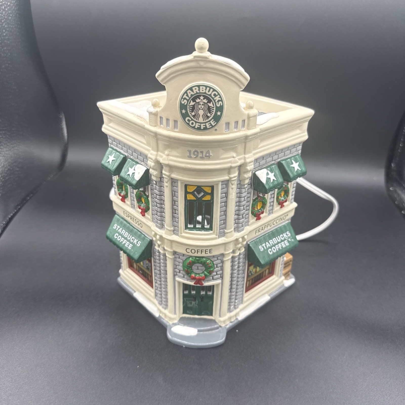 Vintage 1995 Starbucks Coffee Shop Department 56 Snow Village Christmas (READ) Vintage 1995 Starbucks Coffee Shop Department 56 Snow Village Christmas (READ)