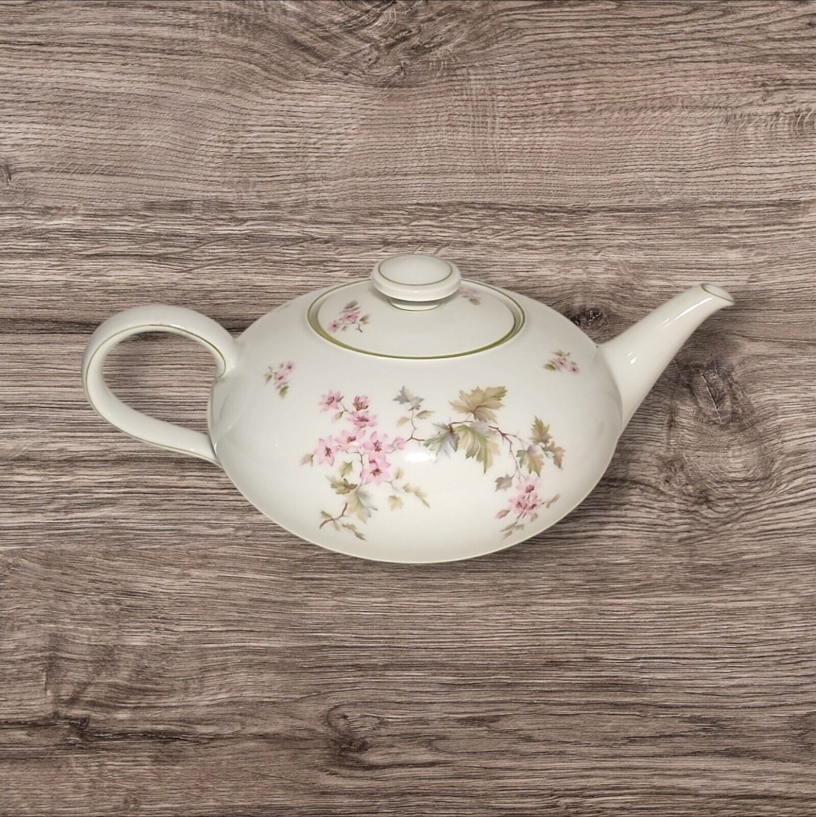 Hutschenreuther Selb LHS Porcelain Teapot Floral US Standard Design  Barvaria 