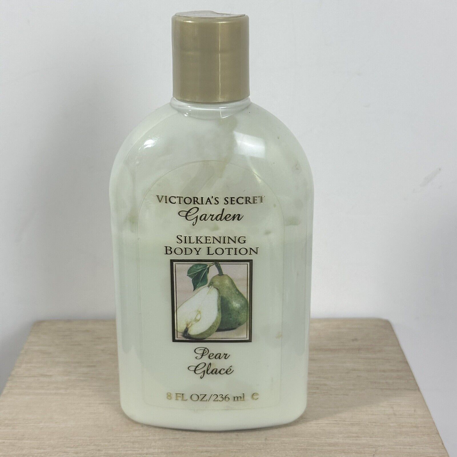 Victoria’s Secret Garden Silkening body lotion Vintage 90's Pear Glacé 70% Full