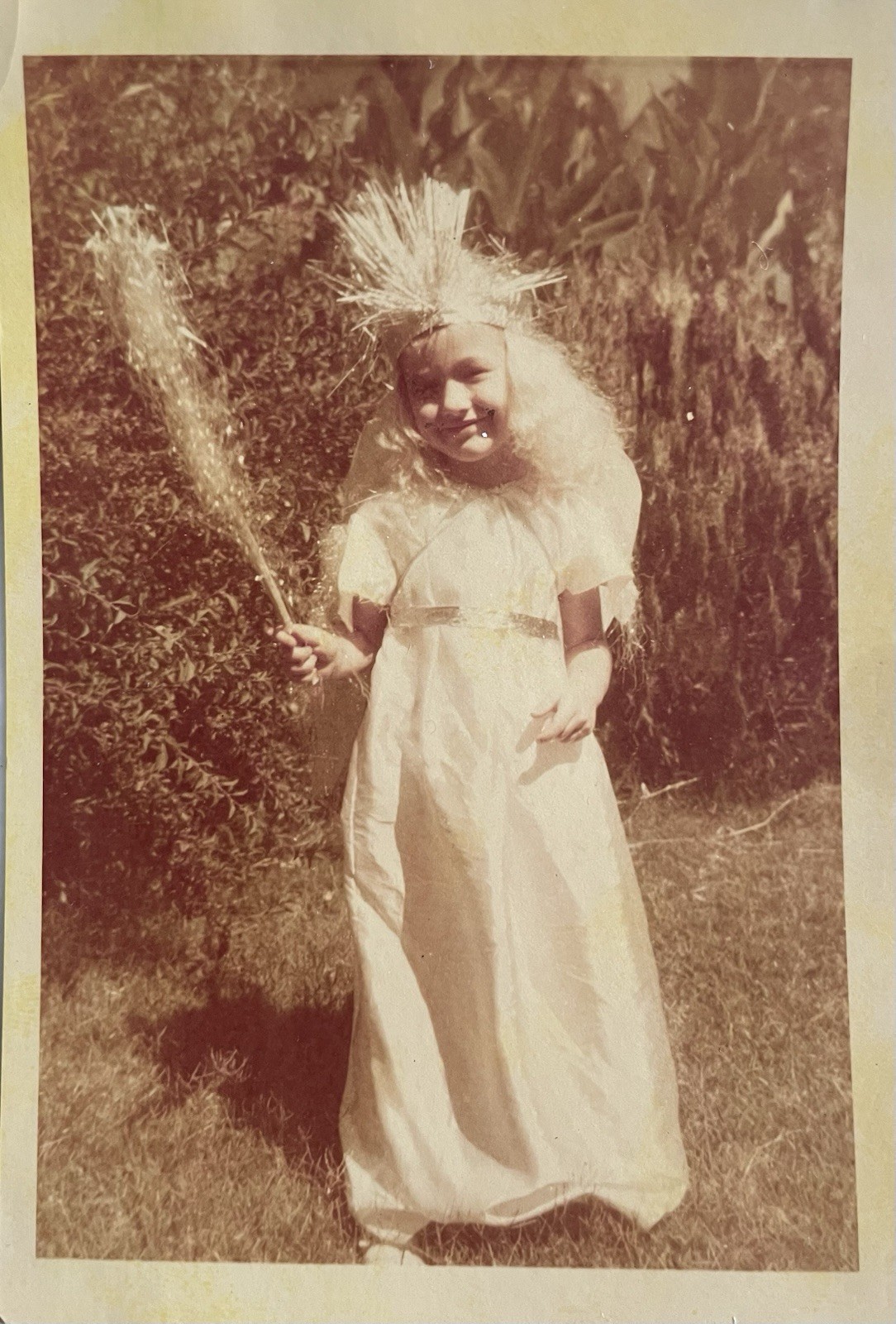 FAIRY QUEEN Cute Girl in Costume 1946 Kodacolor Photo Vintage Halloween FAIRY QUEEN Cute Girl in Costume 1946 Kodacolor Photo Vintage Halloween