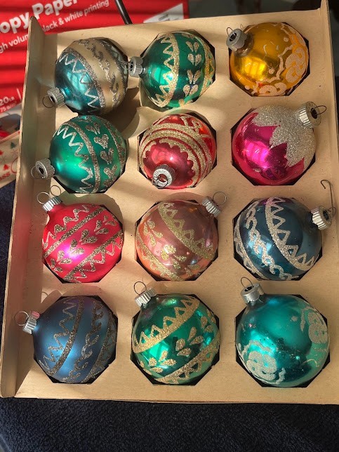 Vintage Shiny Brite Christmas Ornaments Box of 12, MID CENTURY Glitter Stencils Vintage Shiny Brite Christmas Ornaments Box of 12, MID CENTURY Glitter Stencils