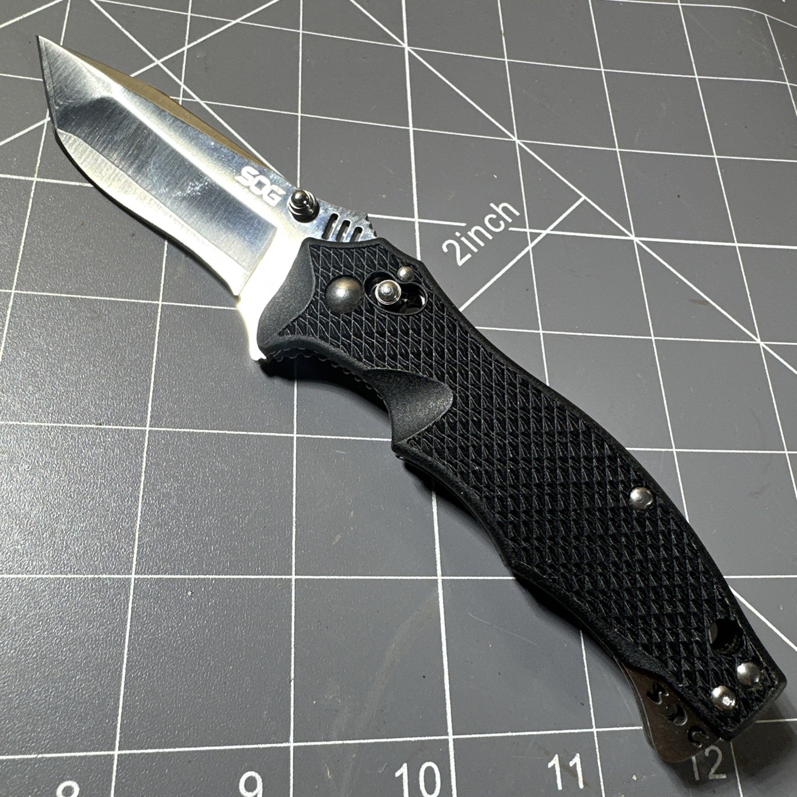 SOG Vulcan Mini VG-10 Seki Japan Folding Pocket Knife, Arc Lock, Black Handle SOG Vulcan Mini VG-10 Seki Japan Folding Pocket Knife, Arc Lock, Black Handle