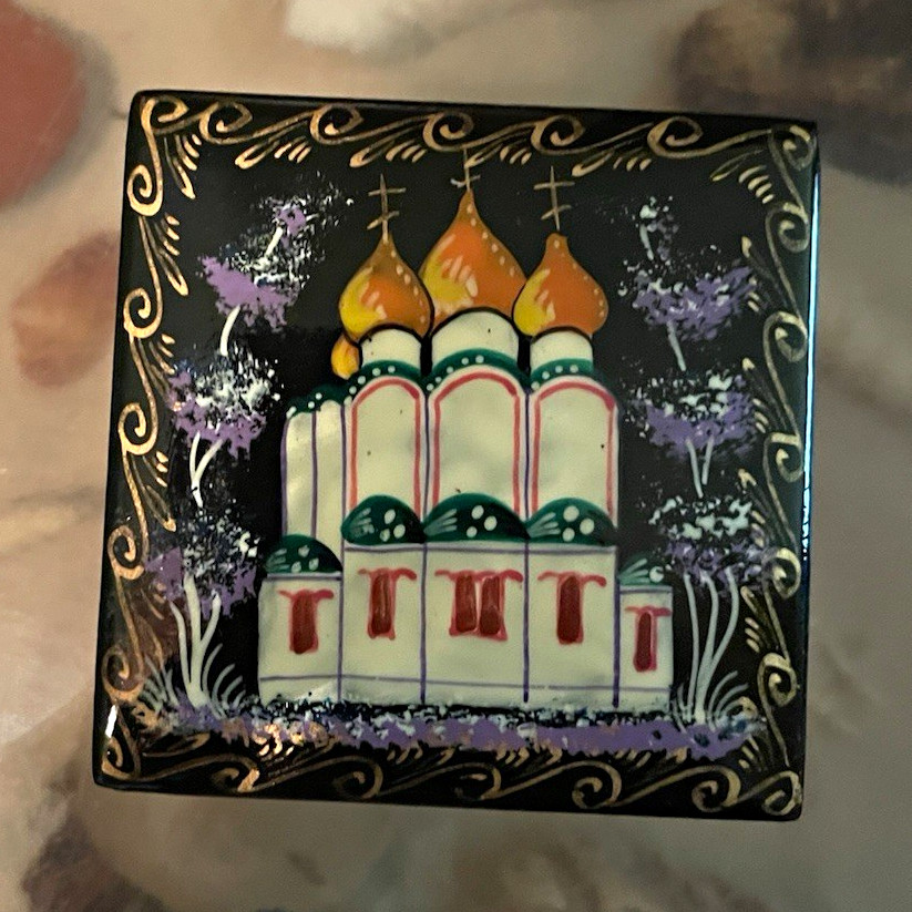 Vintage Hand-Painted Russian Black Lacquer Trinket Box - St. Basil’s Vintage Hand-Painted Russian Black Lacquer Trinket Box - St. Basil’s