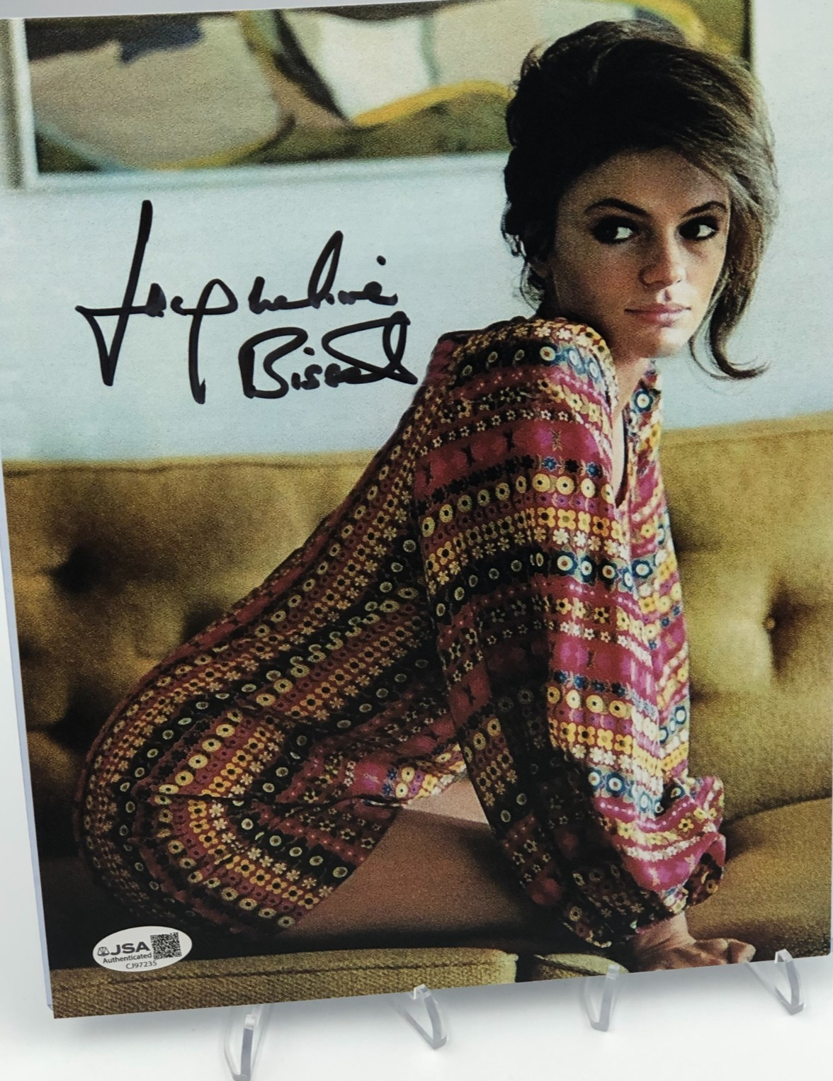 JACQUELINE BISSET JSA AUTO PHOTO Signed 8x10 JACQUELINE BISSET JSA AUTO PHOTO Signed 8x10