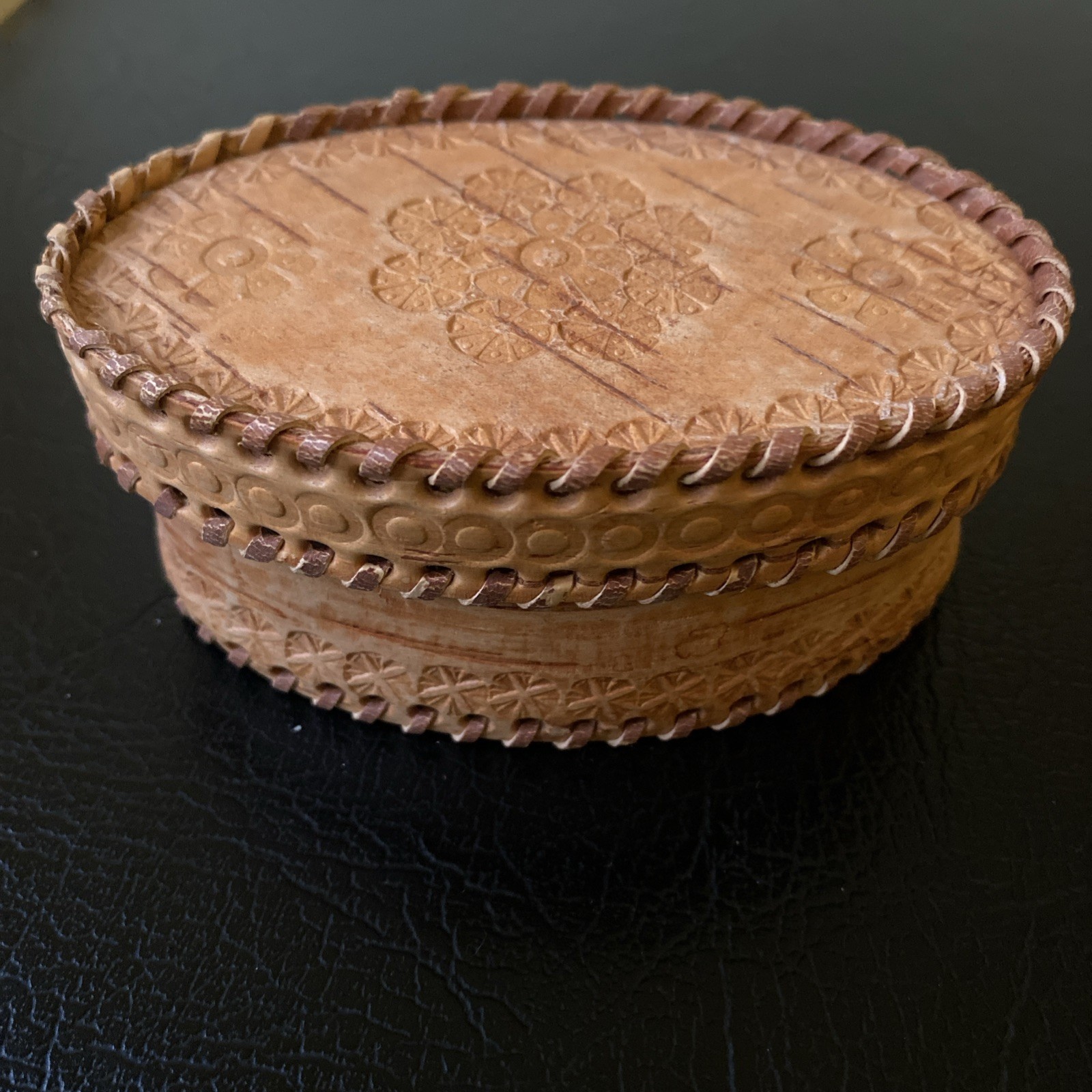 VTG Native American Box Birch Bark Handmade Stamped Amulet Holder Hand-Stitched