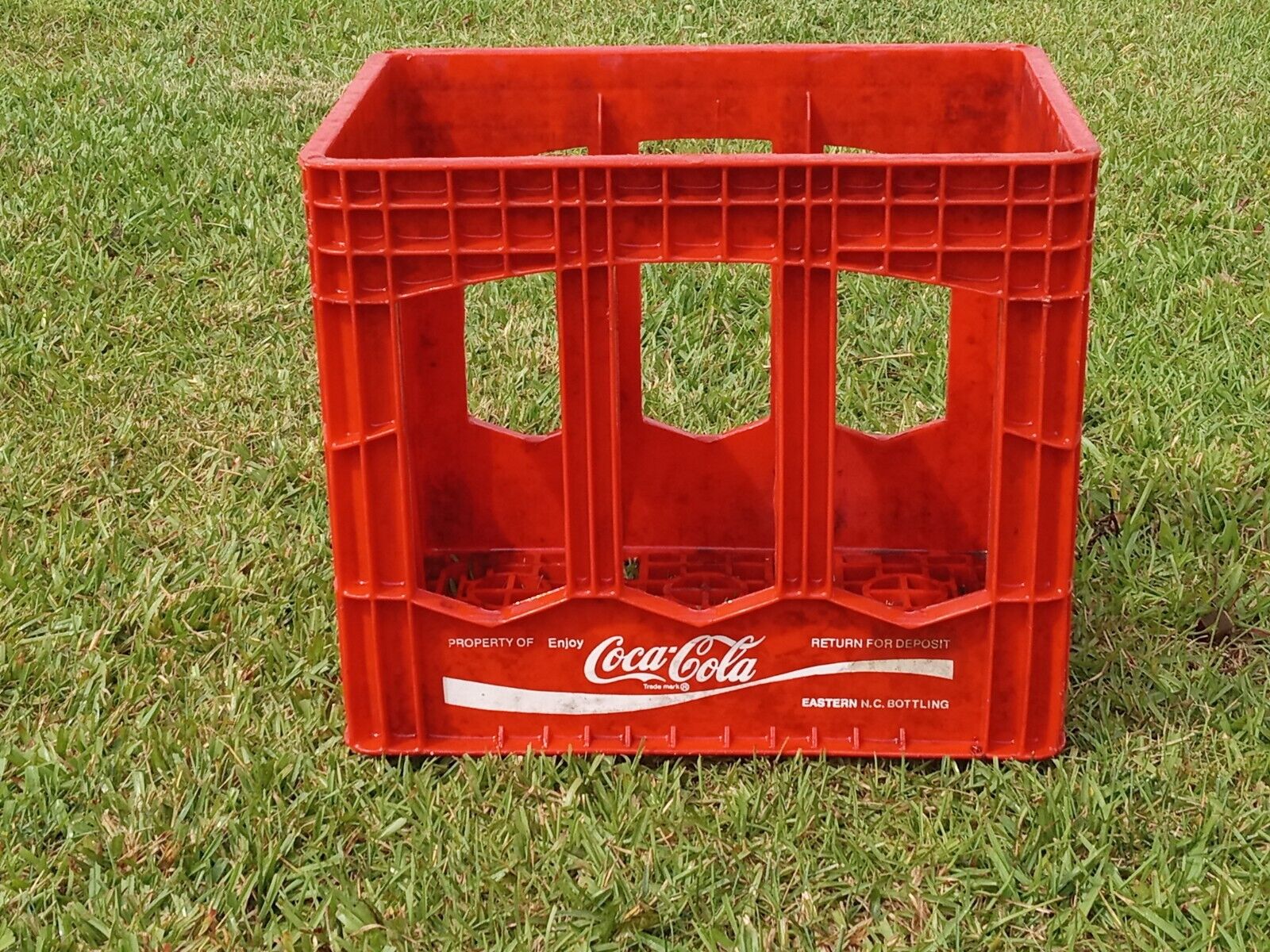Coca Cola Crate Bottle Carrier Plastic 2L Red Collectible Coke Soda 15