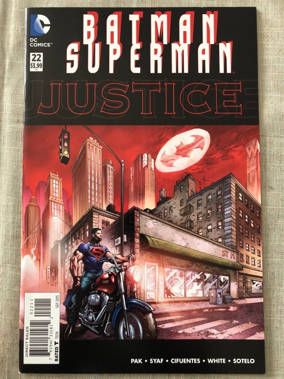 Batman/Superman vol 1 #22 (DC, 2015) NM