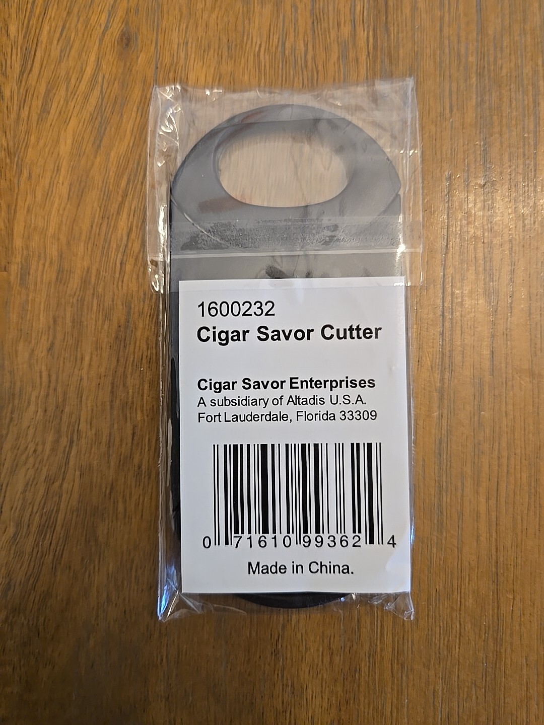 5x Cutters, Vertigo Cutter Big Boy , Up To 64 Gauge Cigar - NEW 5x Cutters, Vertigo Cutter Big Boy , Up To 64 Gauge Cigar - NEW