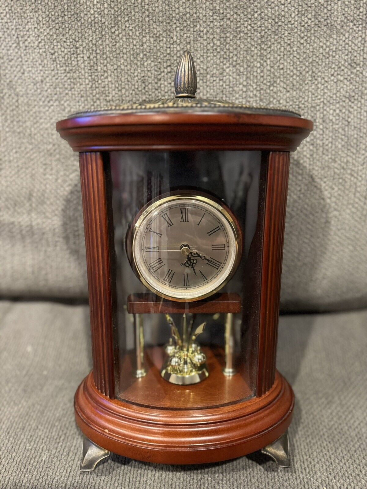VTG ,2004 ,Bombay Mantle,Desk Cherry Wood Torsion Clock (Anniversary Clock)Mint