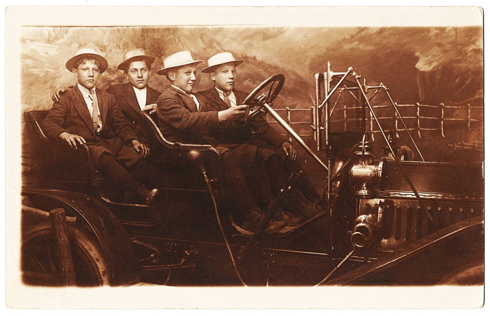 RPPC Twins And Two Other Men In Car Popular Amusement Company Studio Photo antiq