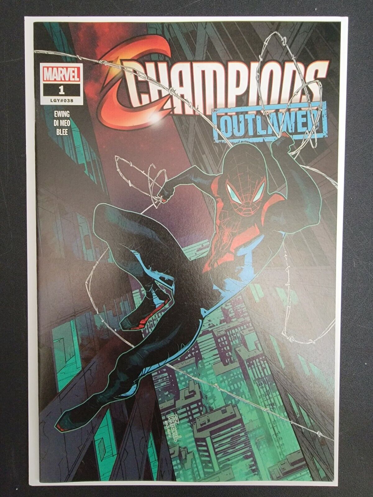 CHAMPIONS #1 Walmart Exclusive Variant NM Outlawed Miles Morales 2020 🔥 Beauty 