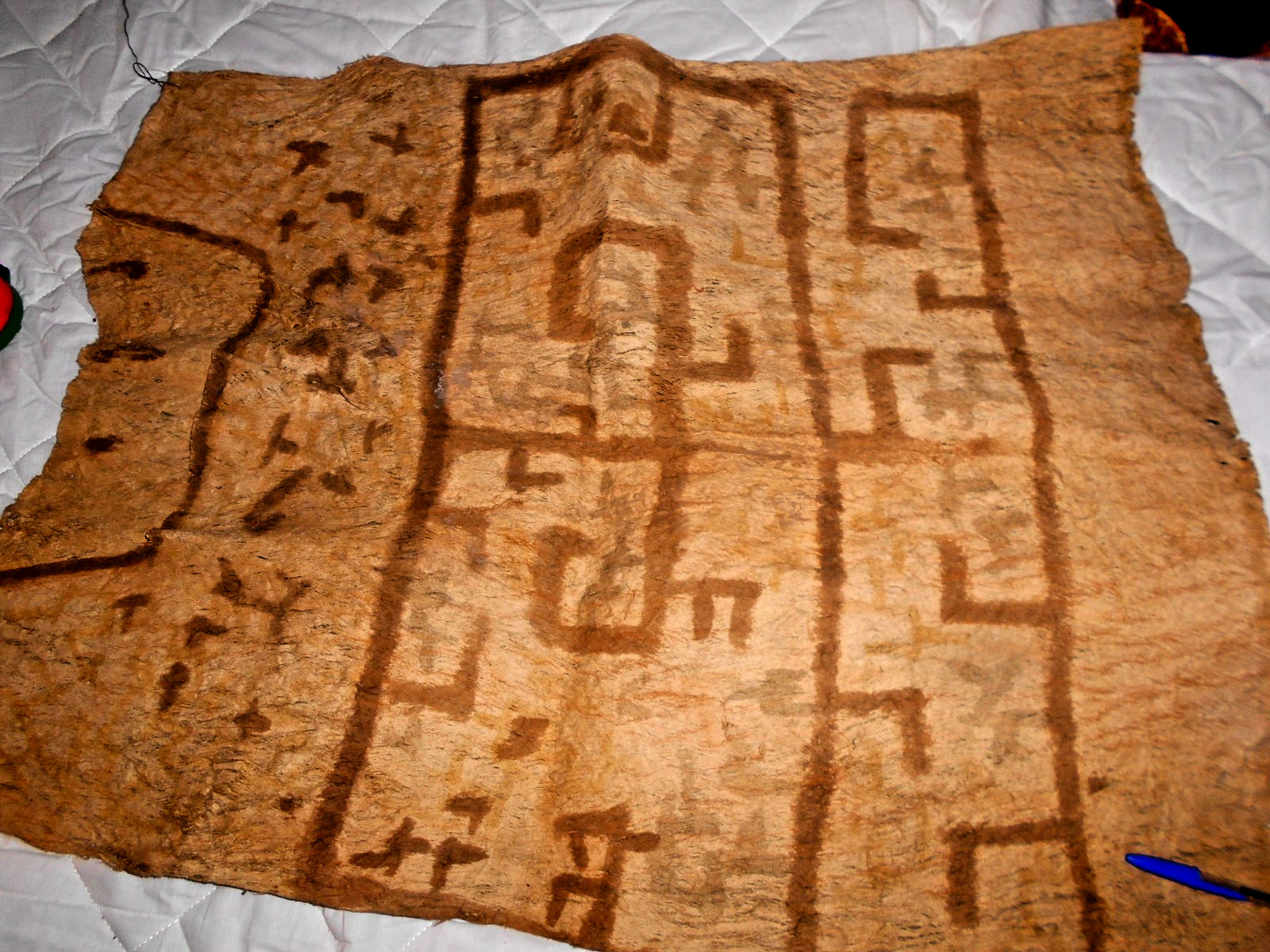 VINTAGE TAPAS CLOTH HANDMADE FROM TREE BARK COOK ISLANDS 24 X 36 