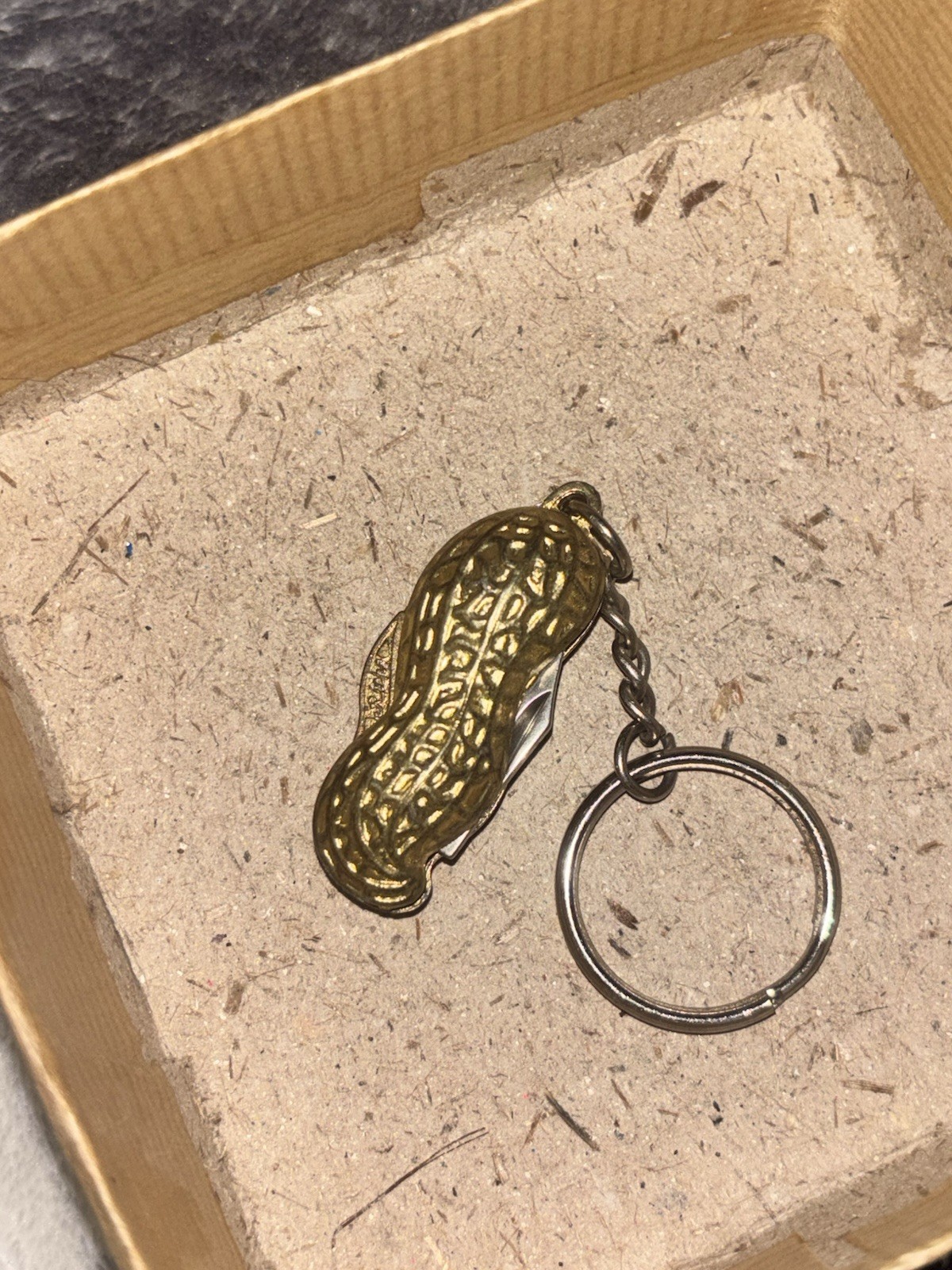 Vintage 1in Peanut Knife