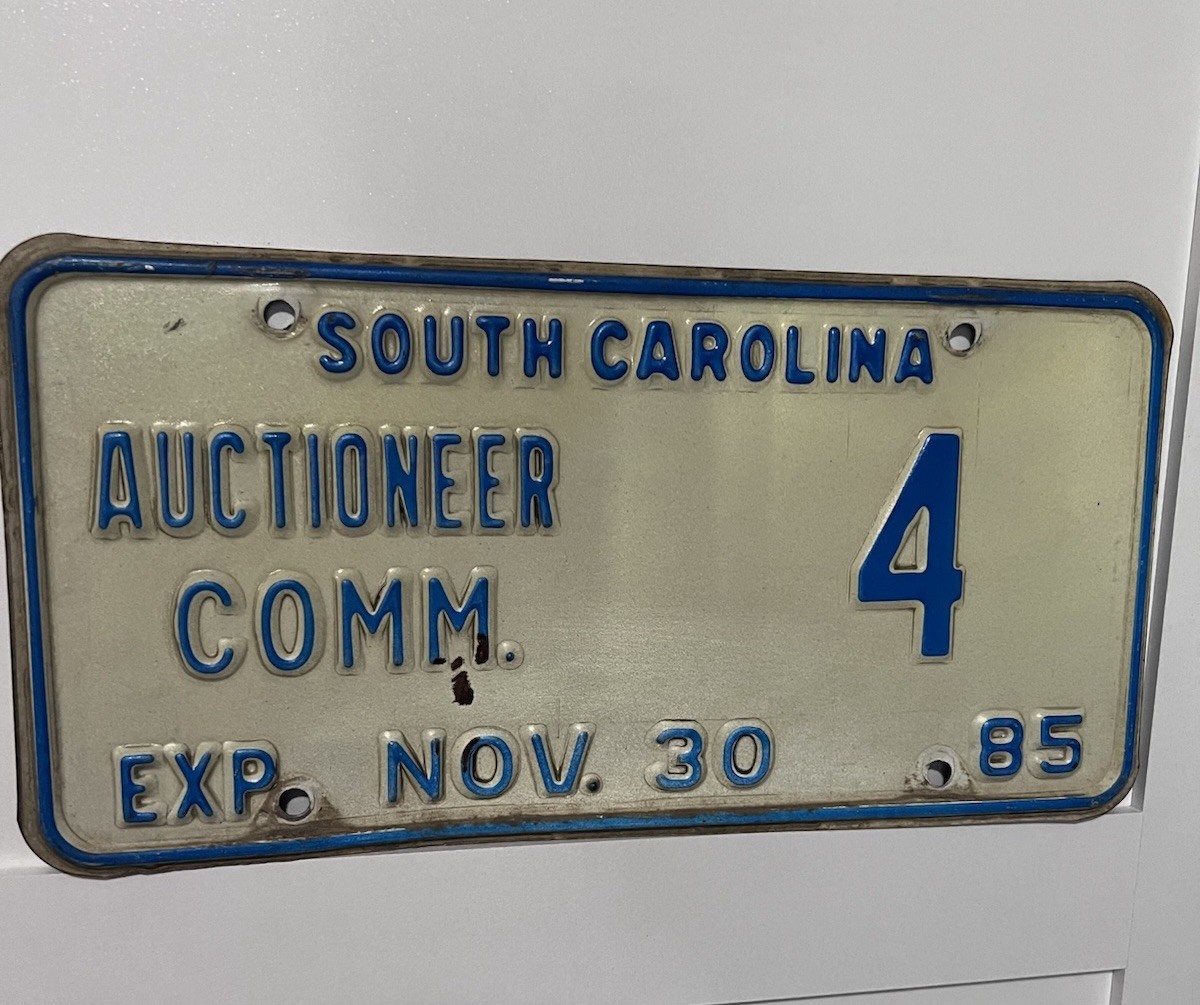 Vintage South Carolina Auctioneer Commission 1985 License Plate \