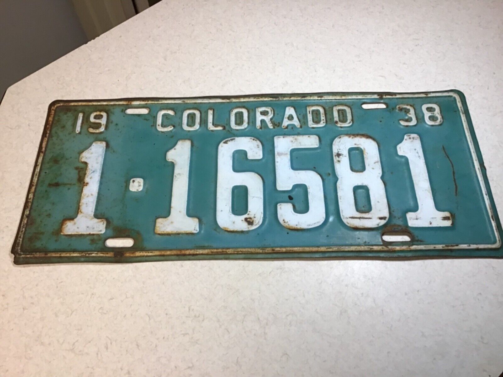 Vintage 1938 COLORADO Automobile Passenger License Plate - Original Paint