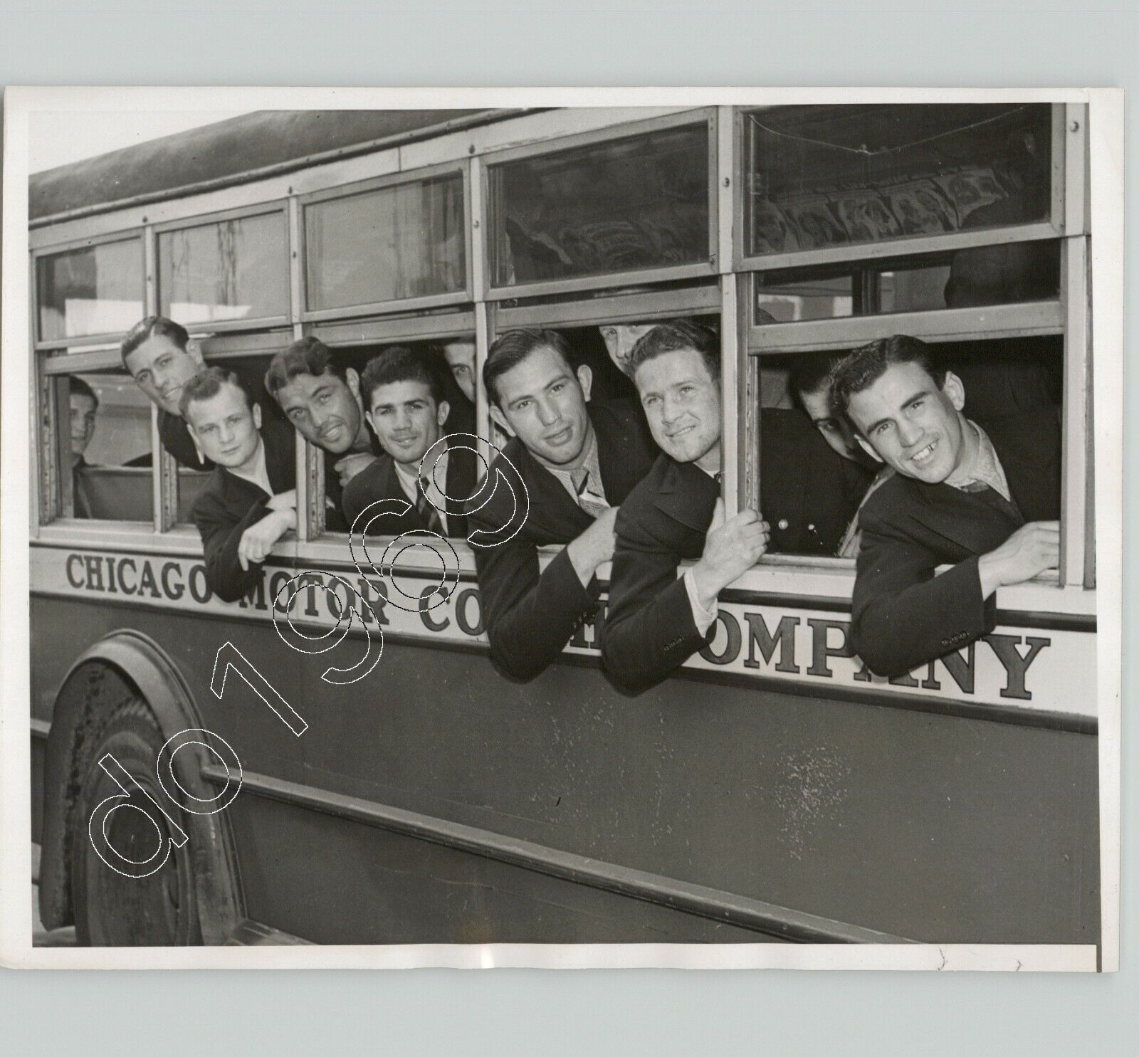 European AMATEUR BOXING Champs Loaded Into BUS In CHICAGO Sport 1937 Press Photo