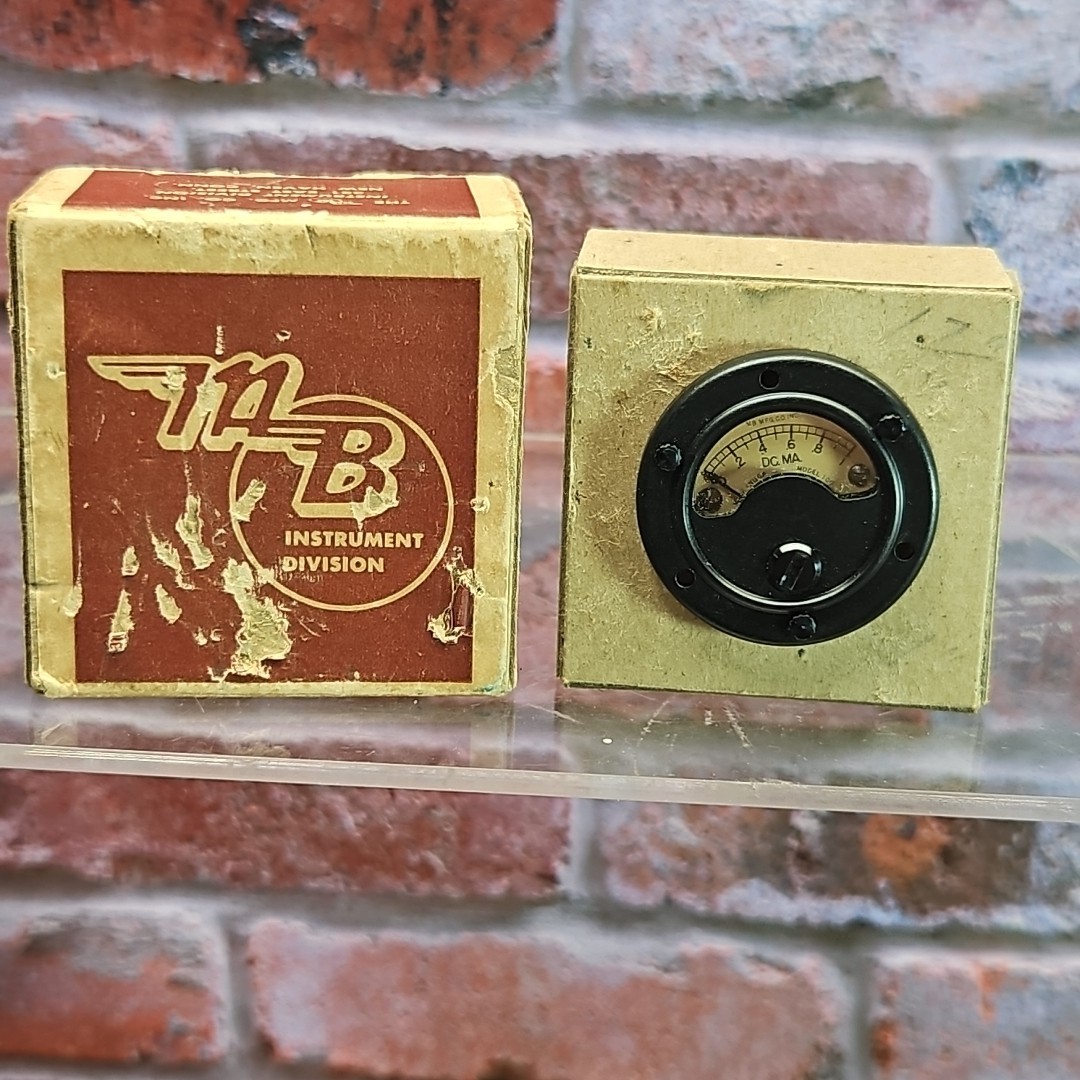 Vintage Mb Altimeter Measures Collectible Items Plane Flying Pilot Gauge Vintage Mb Altimeter Measures Collectible Items Plane Flying Pilot Gauge