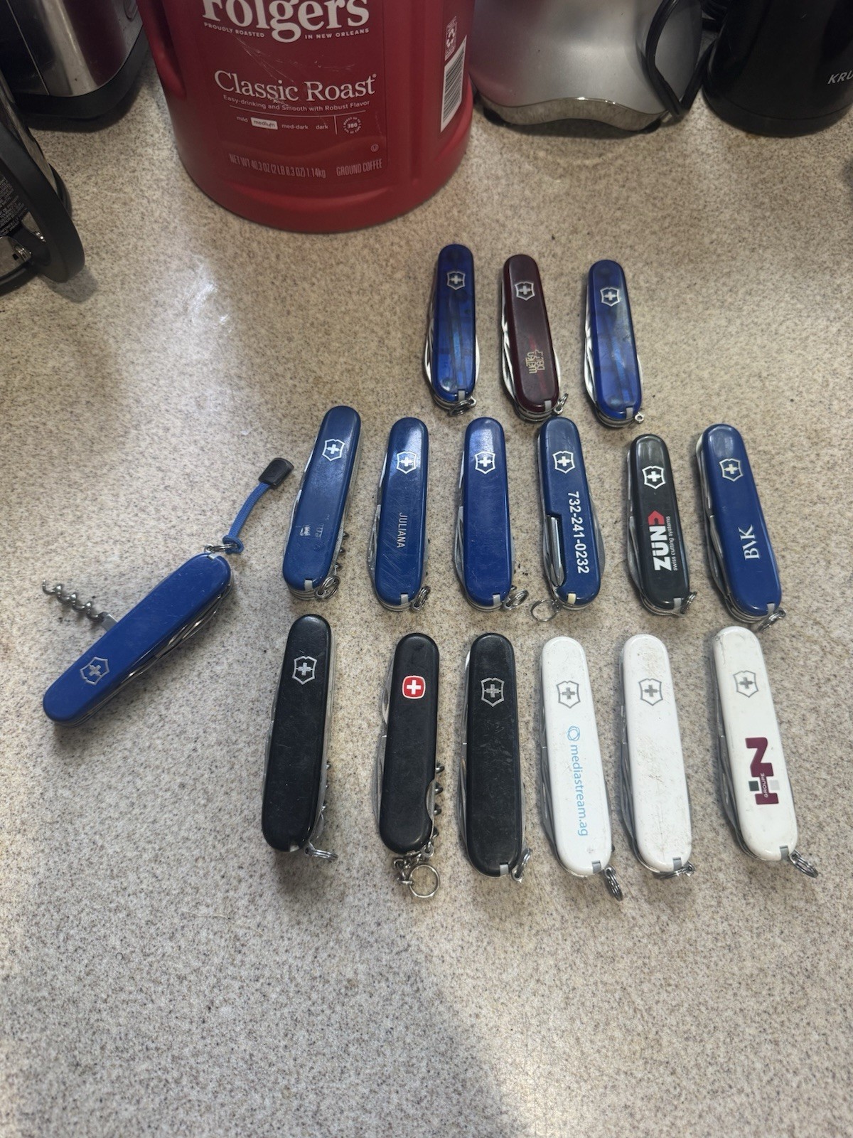 Victorinox Swiss Amy Wenger Knife Lot Blue White Black 16 Piece Lot 