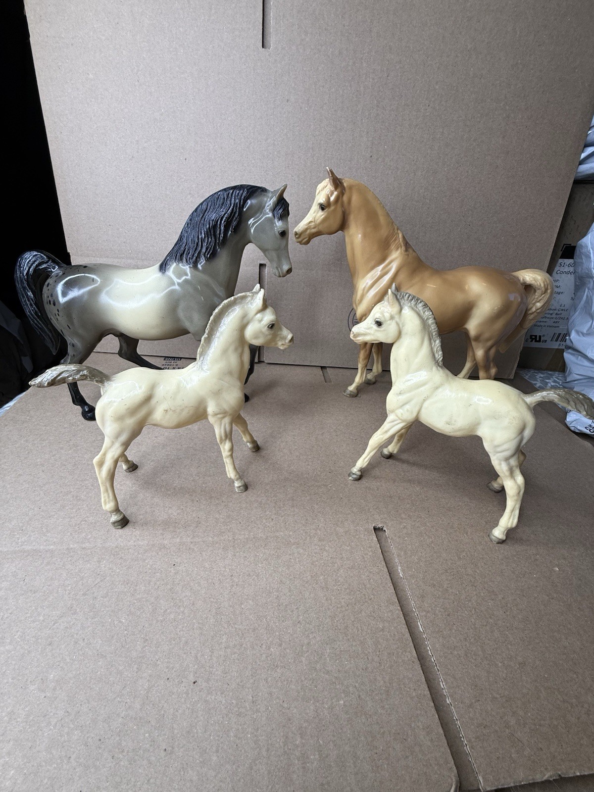 Vtg early 1960's Breyer Horses Lot of 4 (2 traditional size + 2 Philly foal)