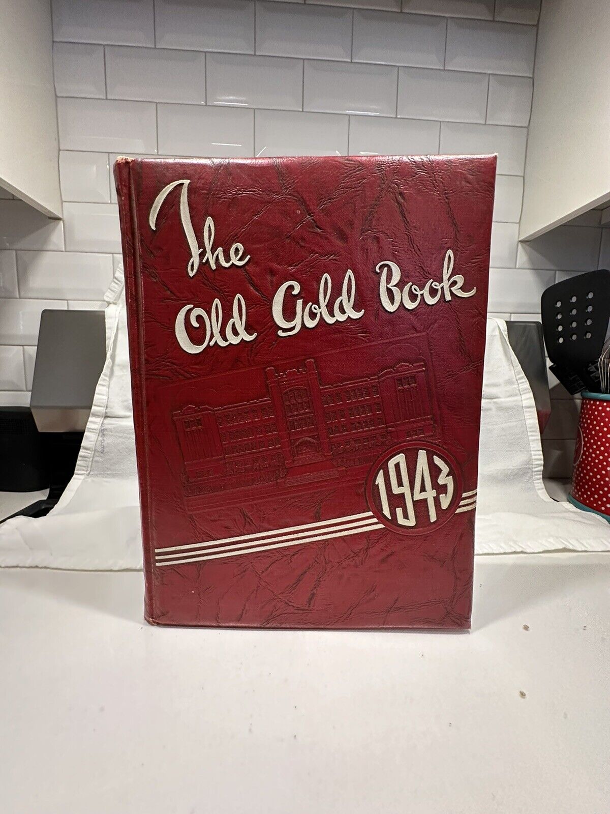 1943 Hot Springs Arkansas Yearbook “the Old Gold Book”