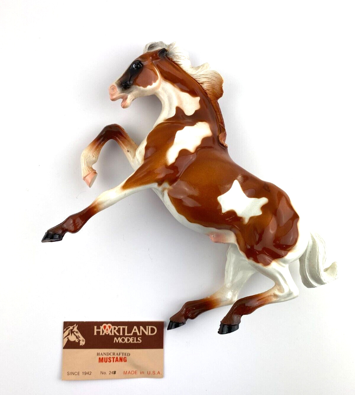 Great Paint Chestnut Pinto 9 Inch Hartland Horse Rearing Mustang - Shadow Walker