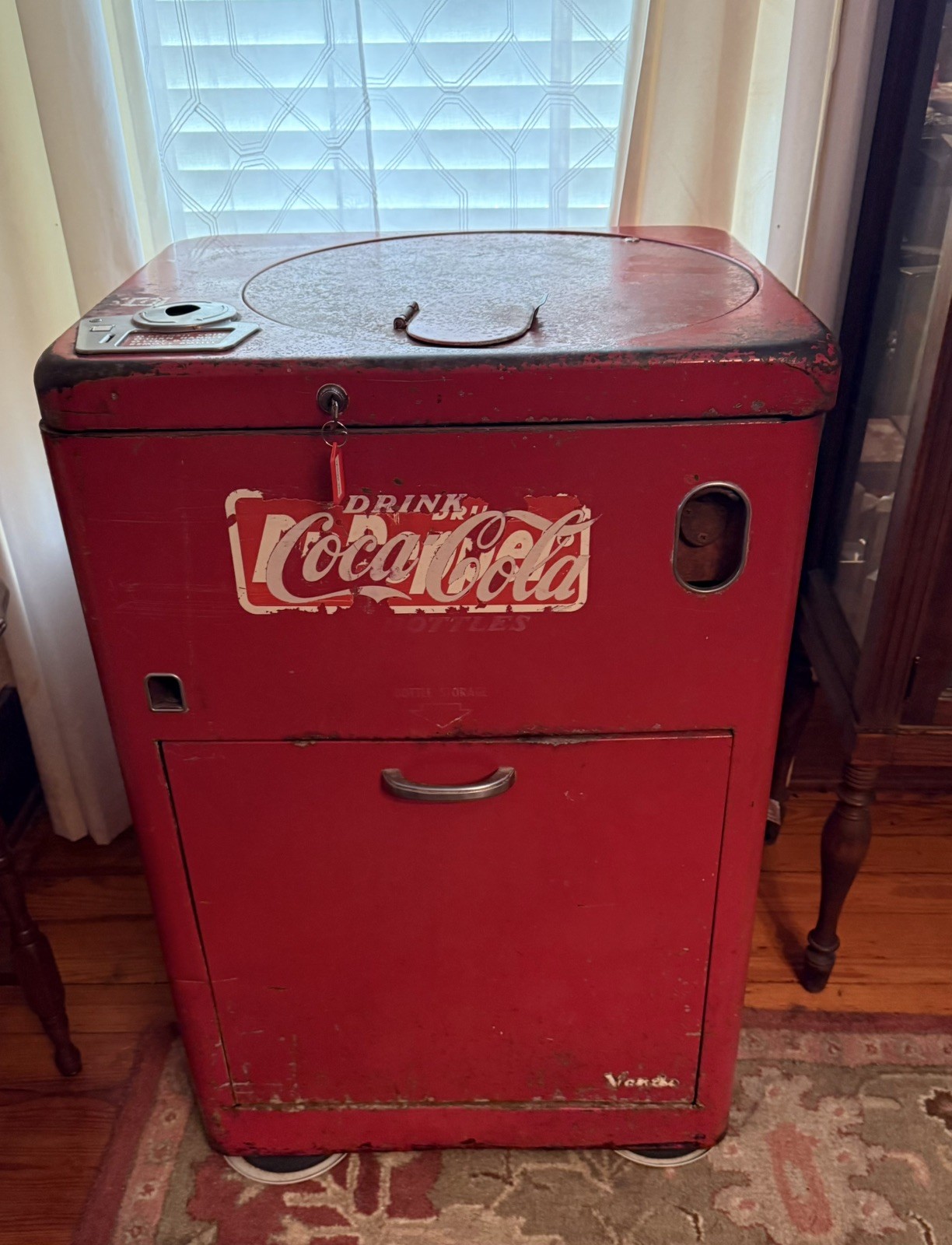 Vintage 1950's Vendo Model A23E Coca Cola coin operated Vending Machine,Spin Top Vintage 1950's Vendo Model A23E Coca Cola coin operated Vending Machine,Spin Top