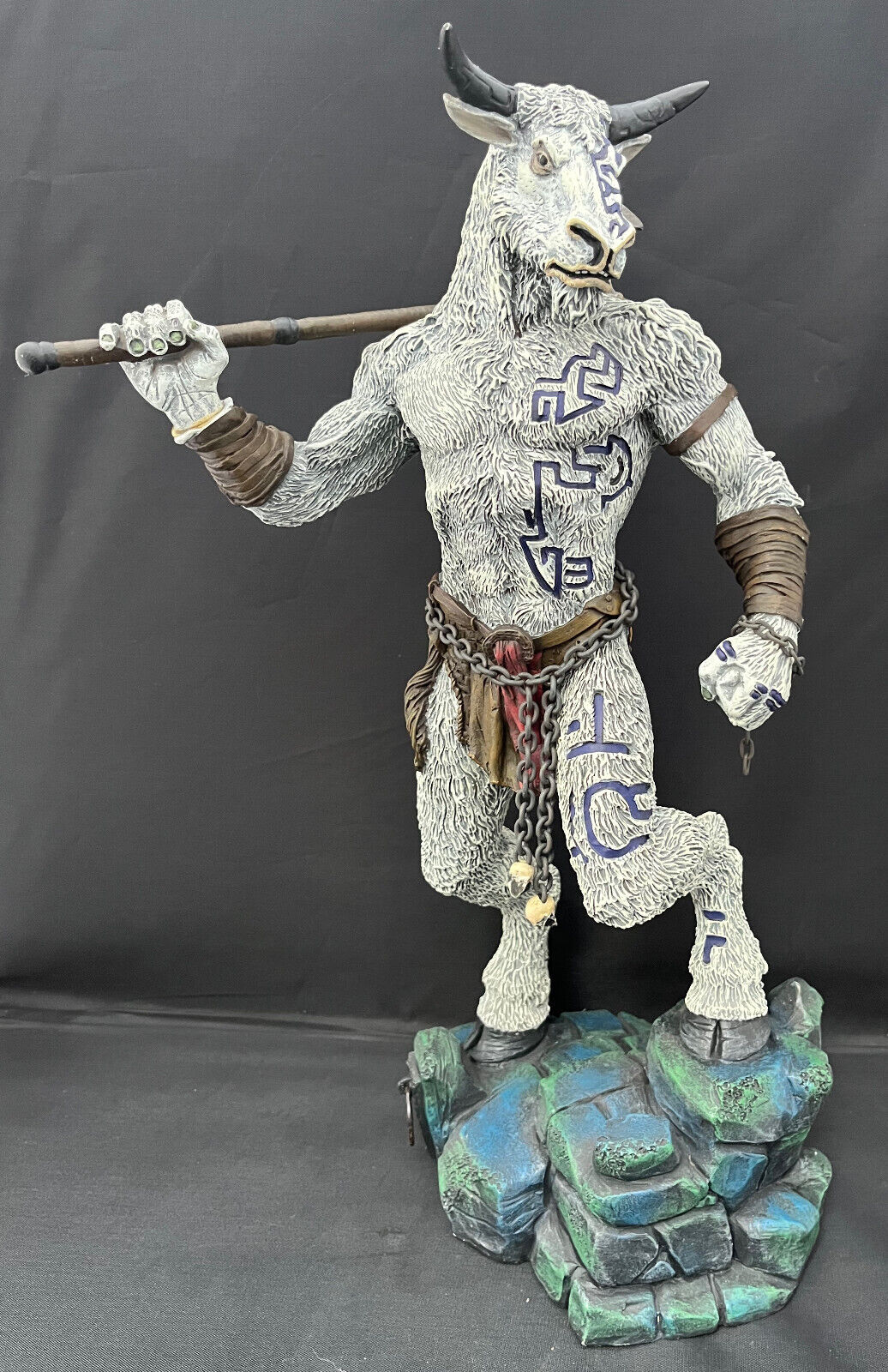 Hurloon Minotaur 1:6 limited statue by Randy Bowen 1999 WotC MtG Dark Horse