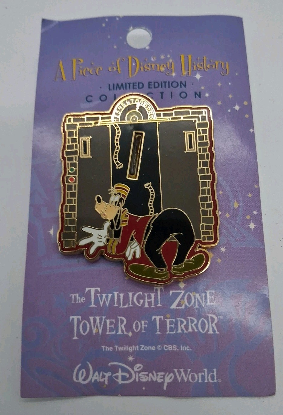 Disney Limited Edition A Piece of Disney History Pin - Tower of Terror Goofy