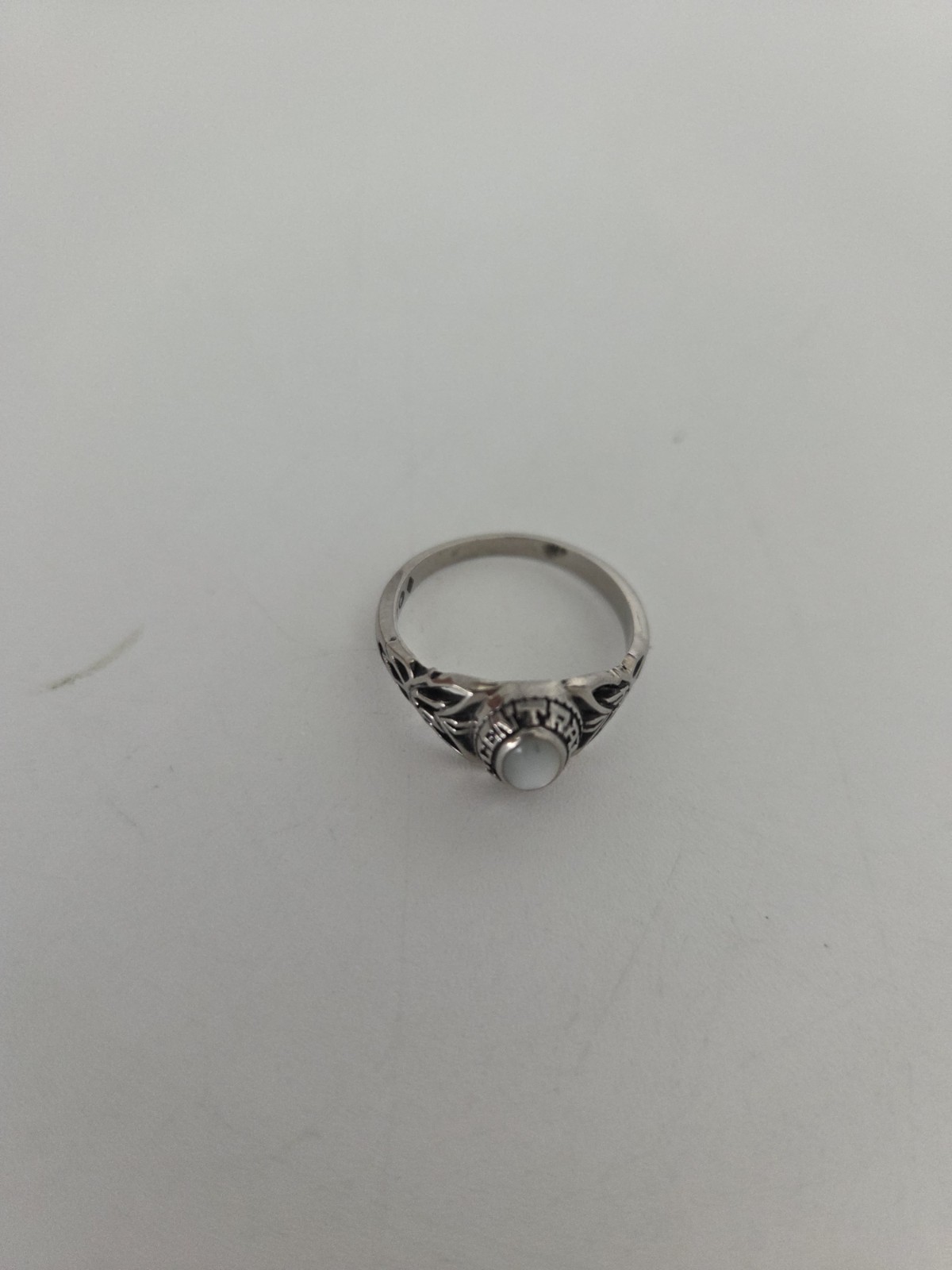 Central High School Class Ring With Mother Of Pearl Stone 1984 Jostens 
