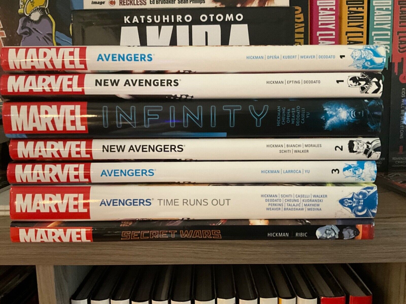 Avengers By Jonathan Hickman Oversize Hardcover Set Includes Infinity Secret War
