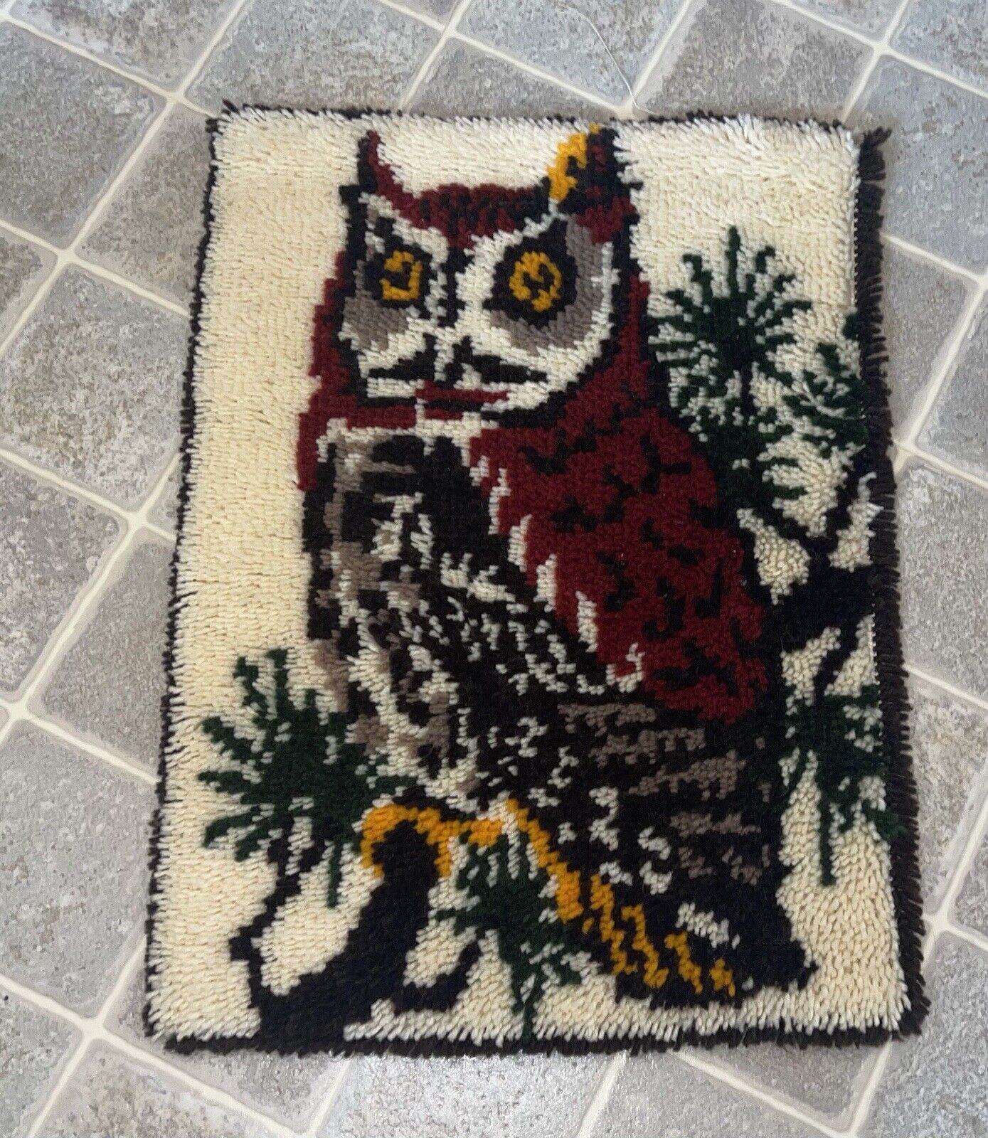 Vintage Completed Hanging Wall Hook And Latch ￼owl Rug 20” X 28” Fun