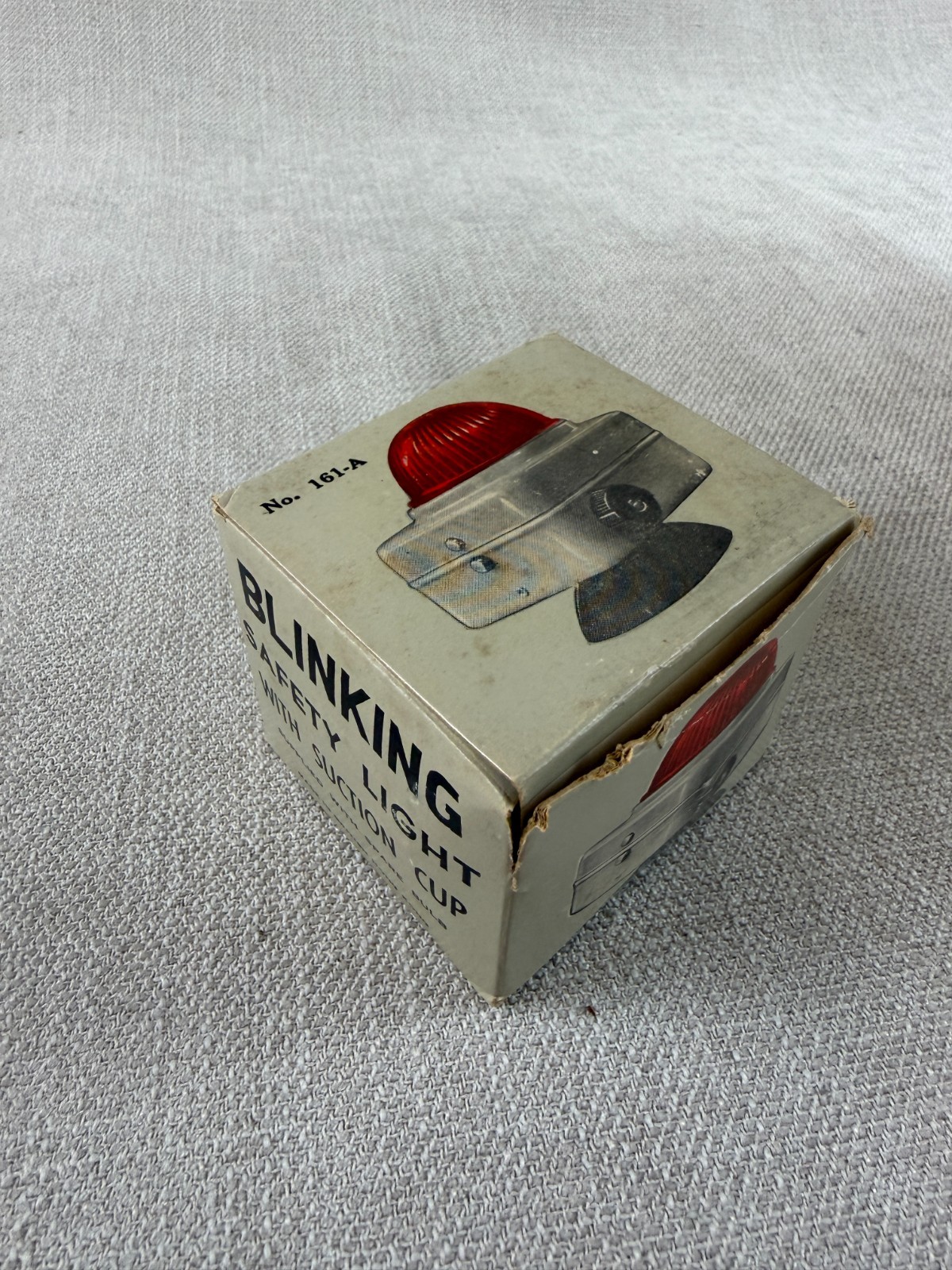 Vintage Flashing Blinking Suction Safety Light In Original Box Working Vintage Flashing Blinking Suction Safety Light In Original Box Working