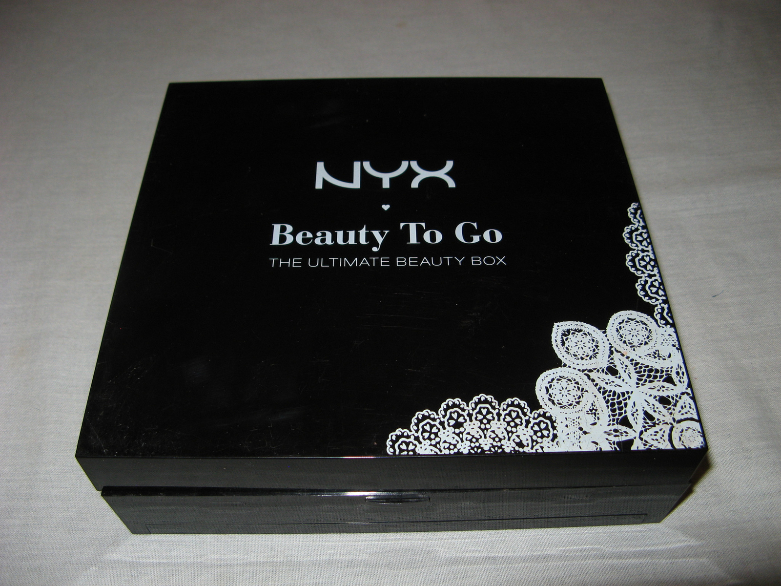 NYX Beauty To Go The Ultimate Beauty Box S117 SEE DESCRIPTION NYX Beauty To Go The Ultimate Beauty Box S117 SEE DESCRIPTION