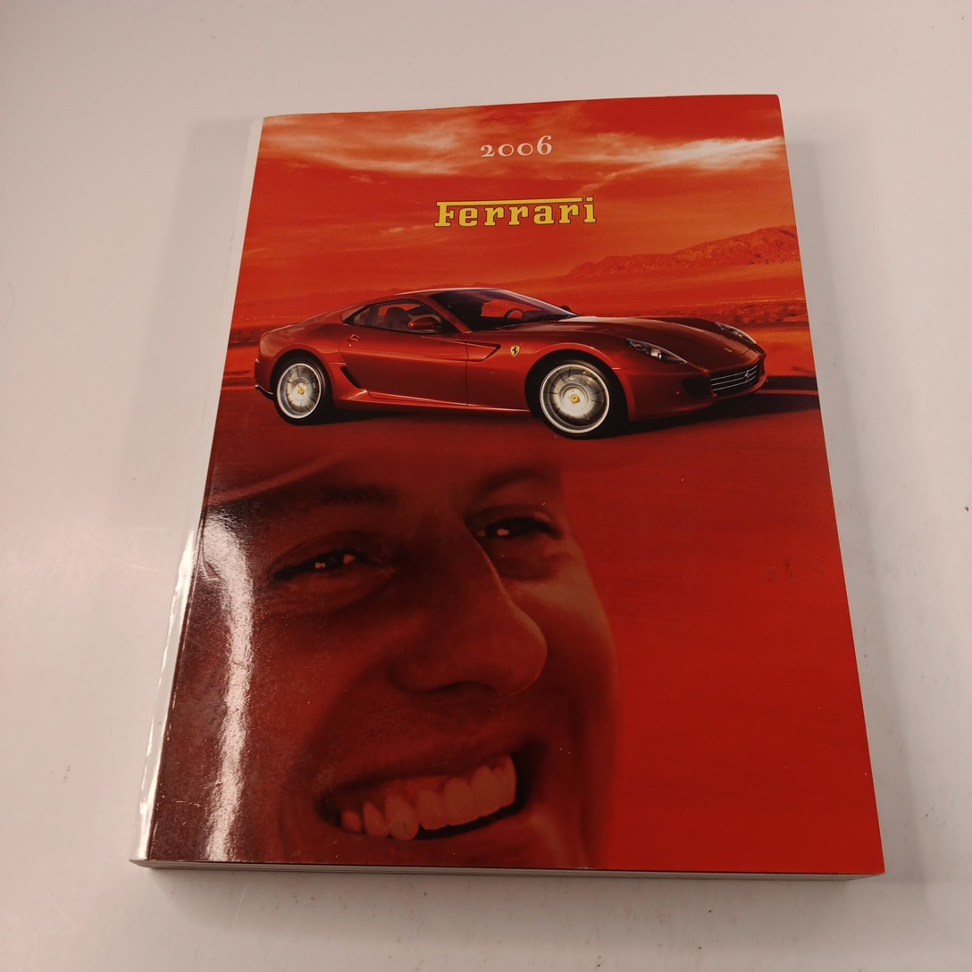 FERRARI OFFICIAL YEARBOOK PB (2006)