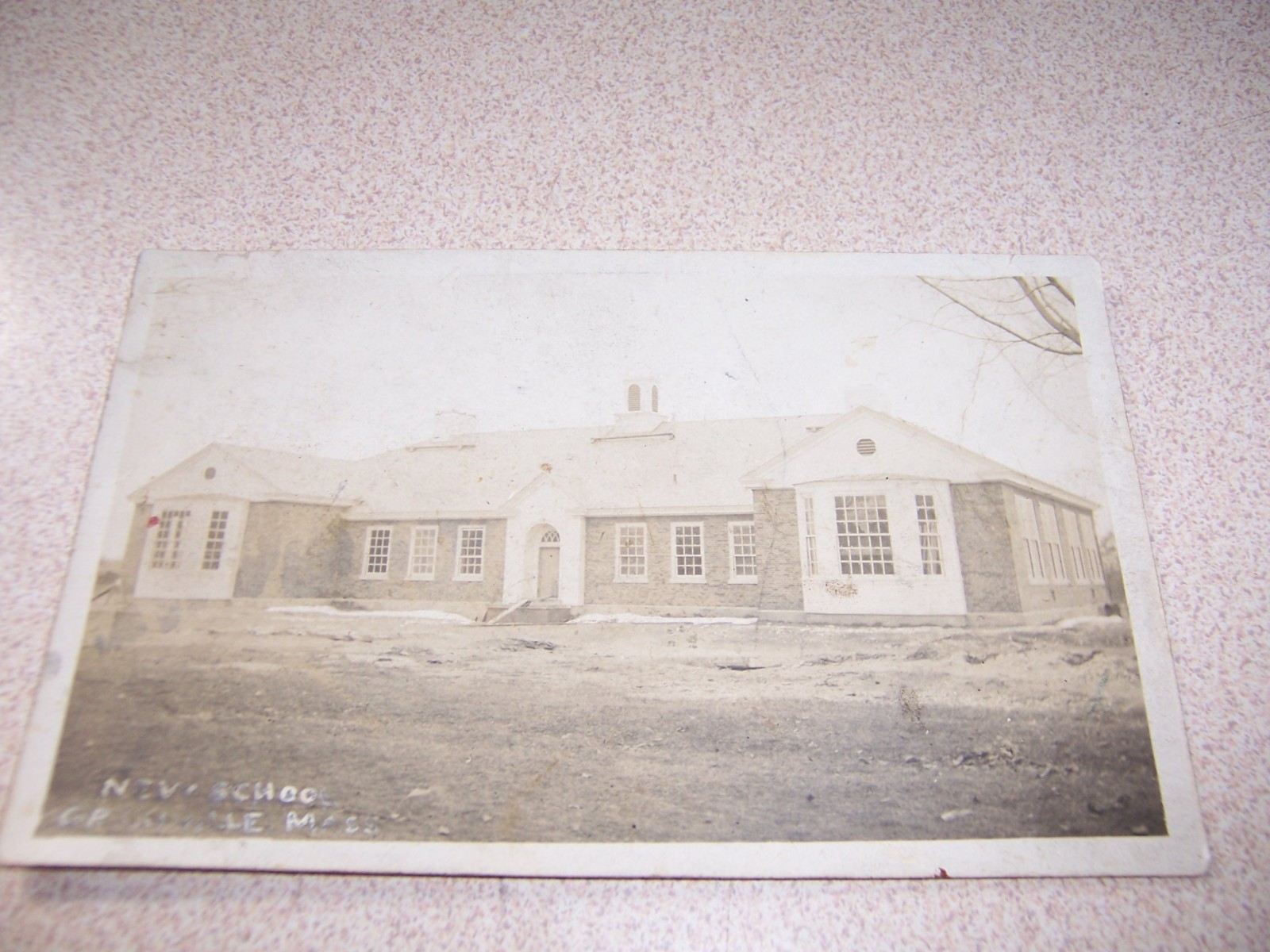 1930s VILLAGE SCHOOL, GRANVILLE, MA. RPPC POSTCARD 1930s VILLAGE SCHOOL, GRANVILLE, MA. RPPC POSTCARD