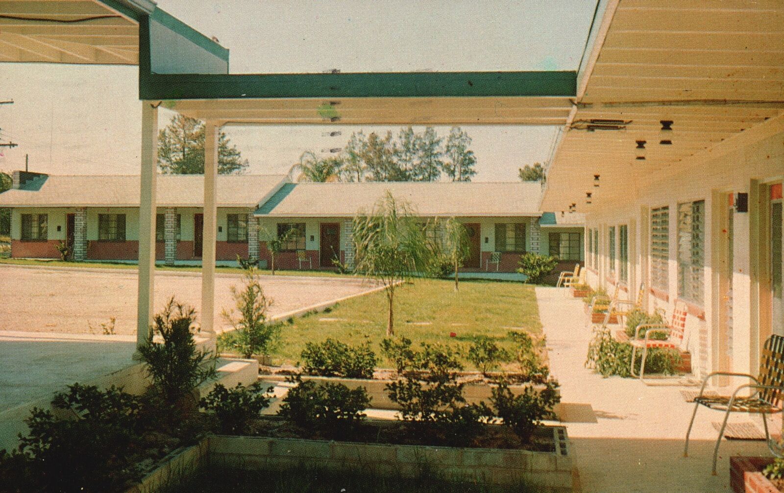 Vintage Postcard 1956 Huskey Villa Motel State Highway Eustis Florida FL