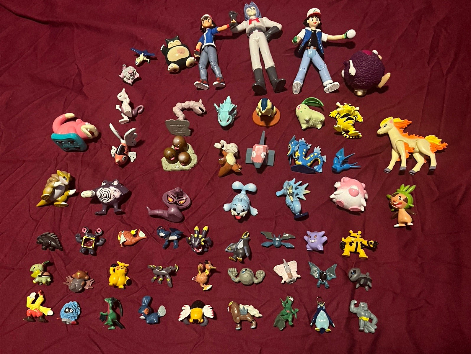 Pokemon Vintage Toy lot of 50+ figures Tomy, Hasbiro, etc.
