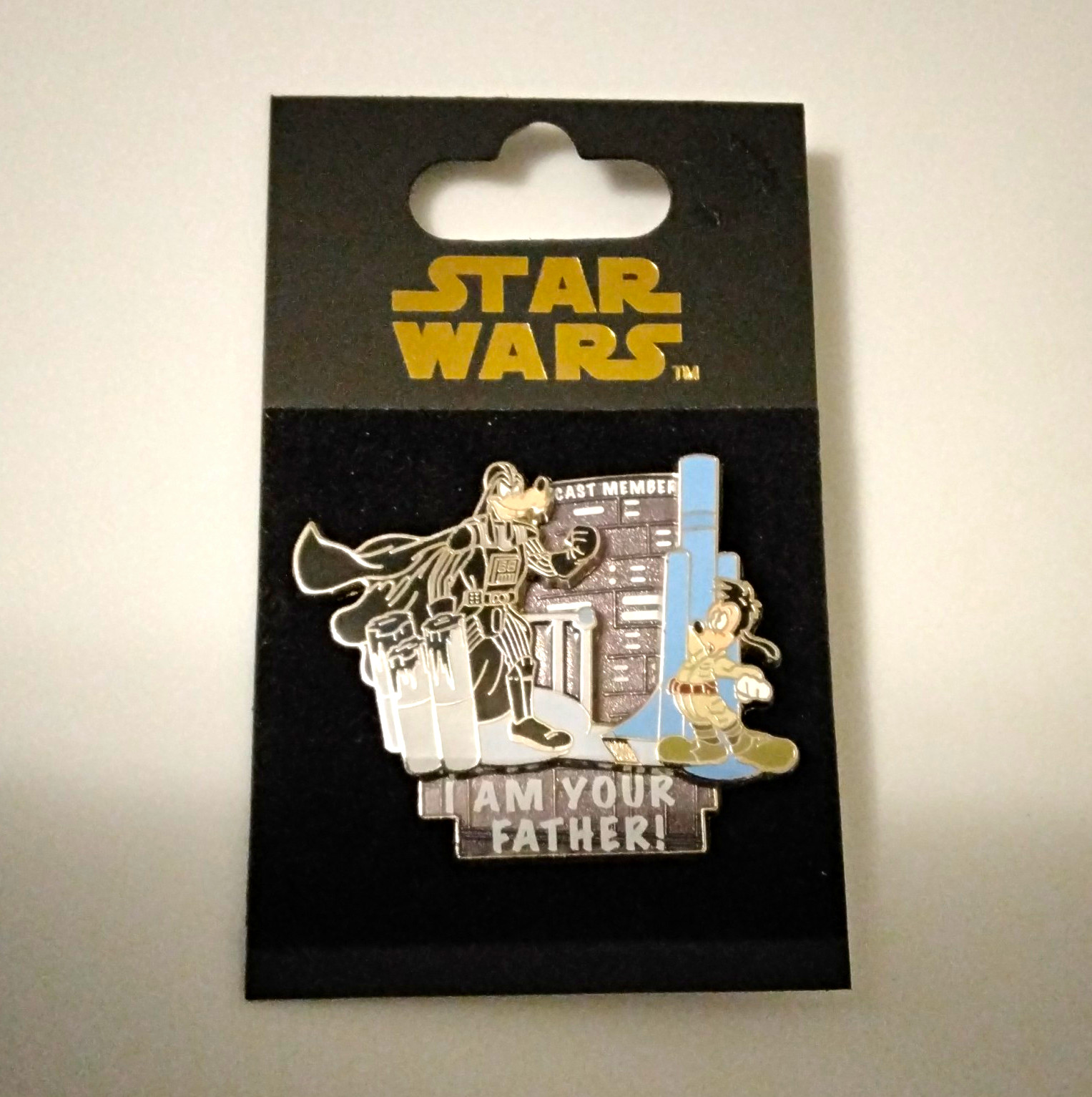 2010 Disney Star Wars Cast Member LE 1000 Goofy as Darth Vader Max As Luke