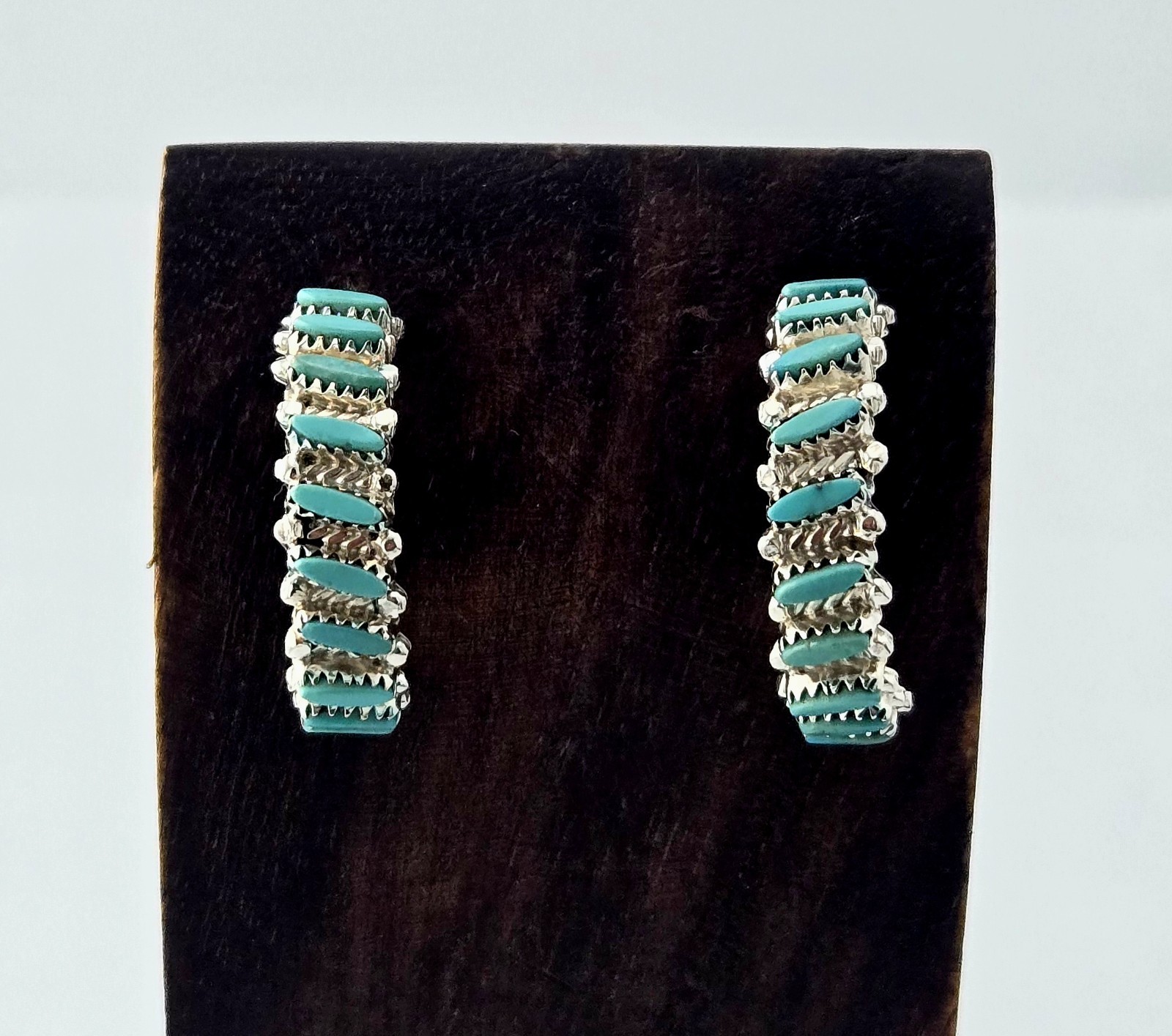 Vintage Zuni Turquoise Needlepoint Sterling Silver Half Hoop Earrings - 3.8g