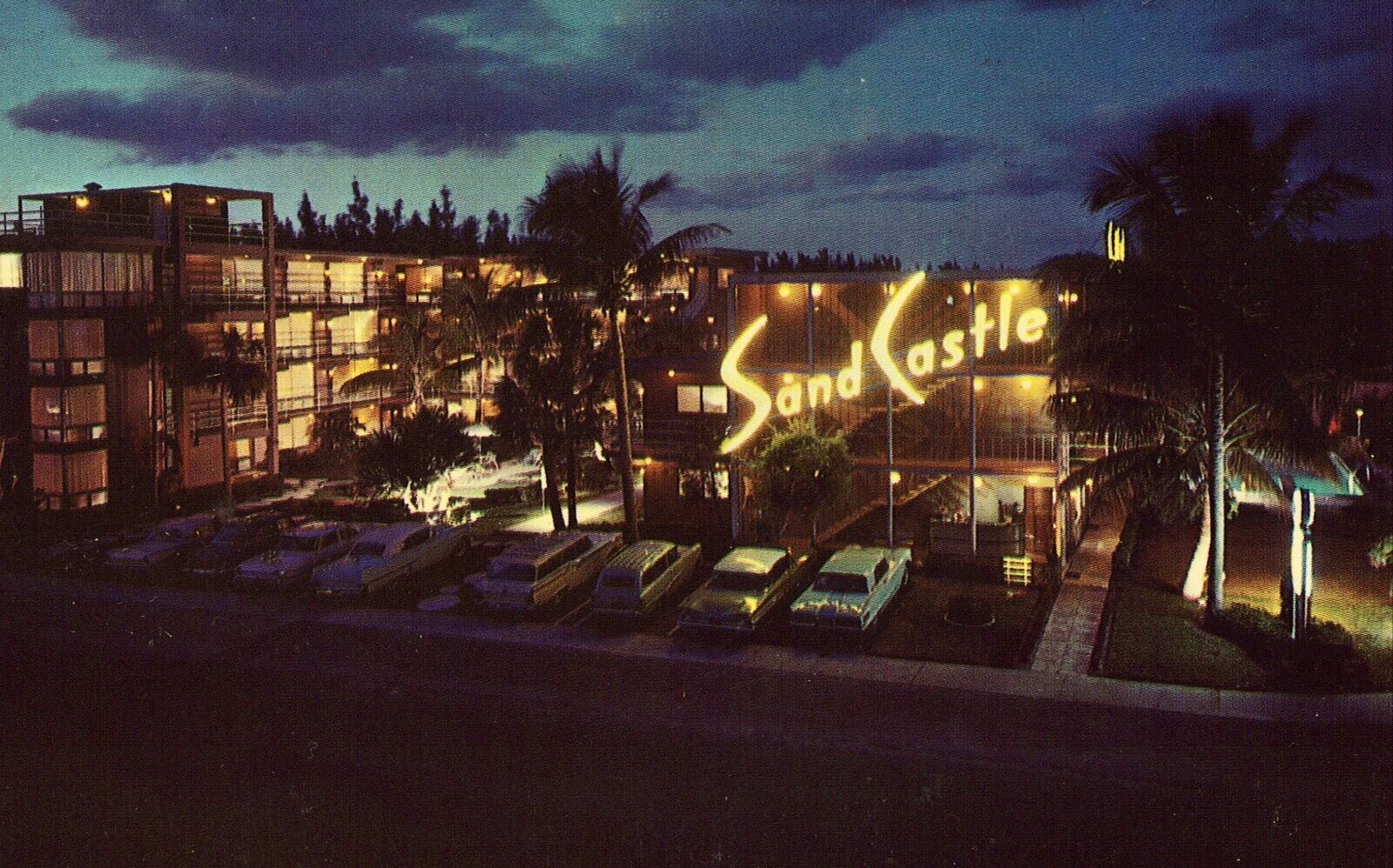 Sandcastle Resort Hotel - Fort Lauderdale, Florida Vintage Postcard