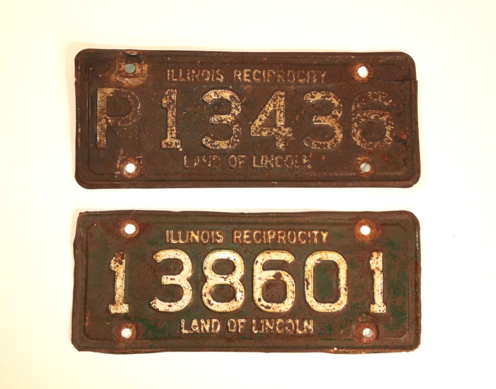 Vintage 1954 Illinois Reciprocity License Plate Tag Set Of Two RARE Vintage 1954 Illinois Reciprocity License Plate Tag Set Of Two RARE