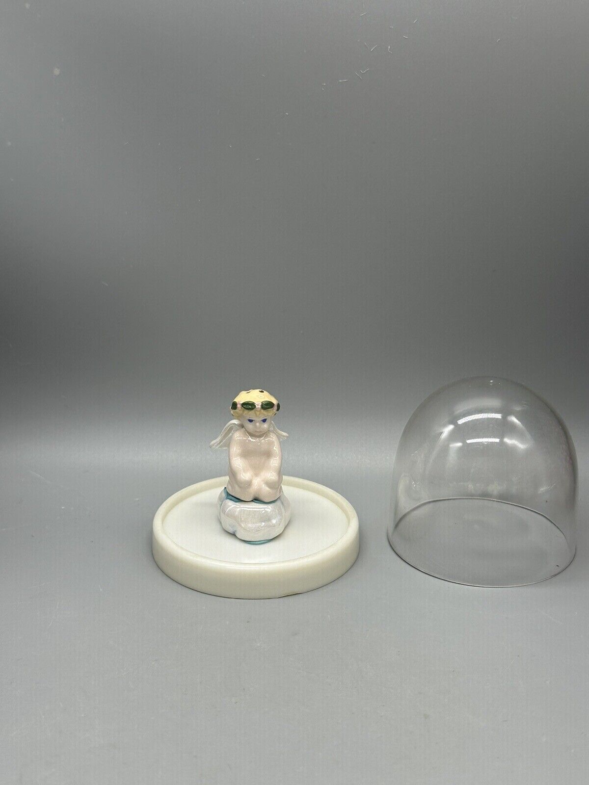 Sandy SRP Miniature Salt And Pepper shaker Angel With Dome